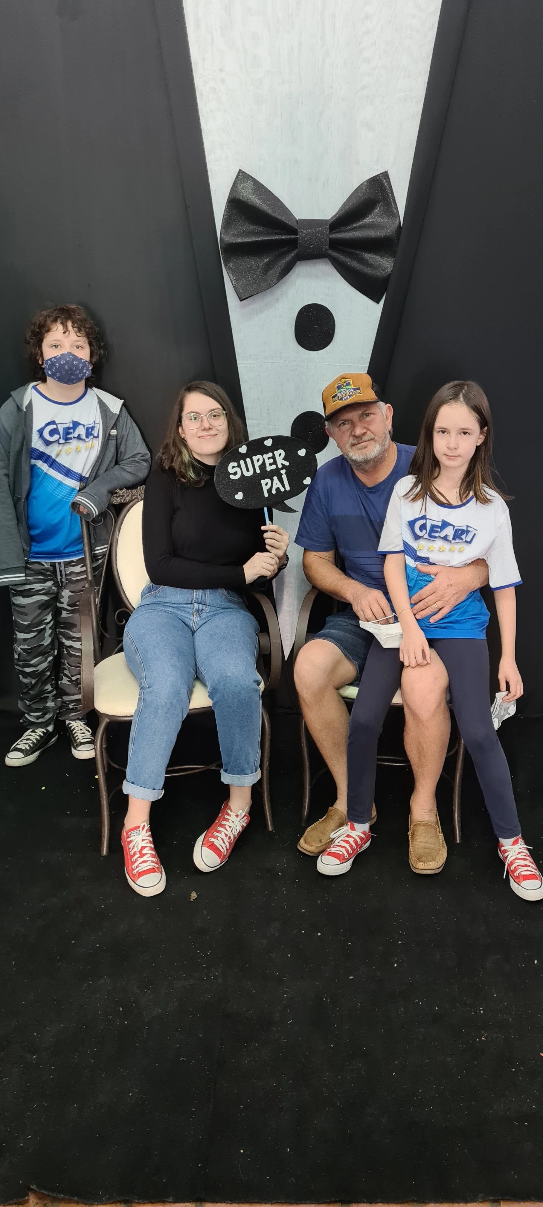 Dia dos Pais 2021- Fotos com os pais na escola.