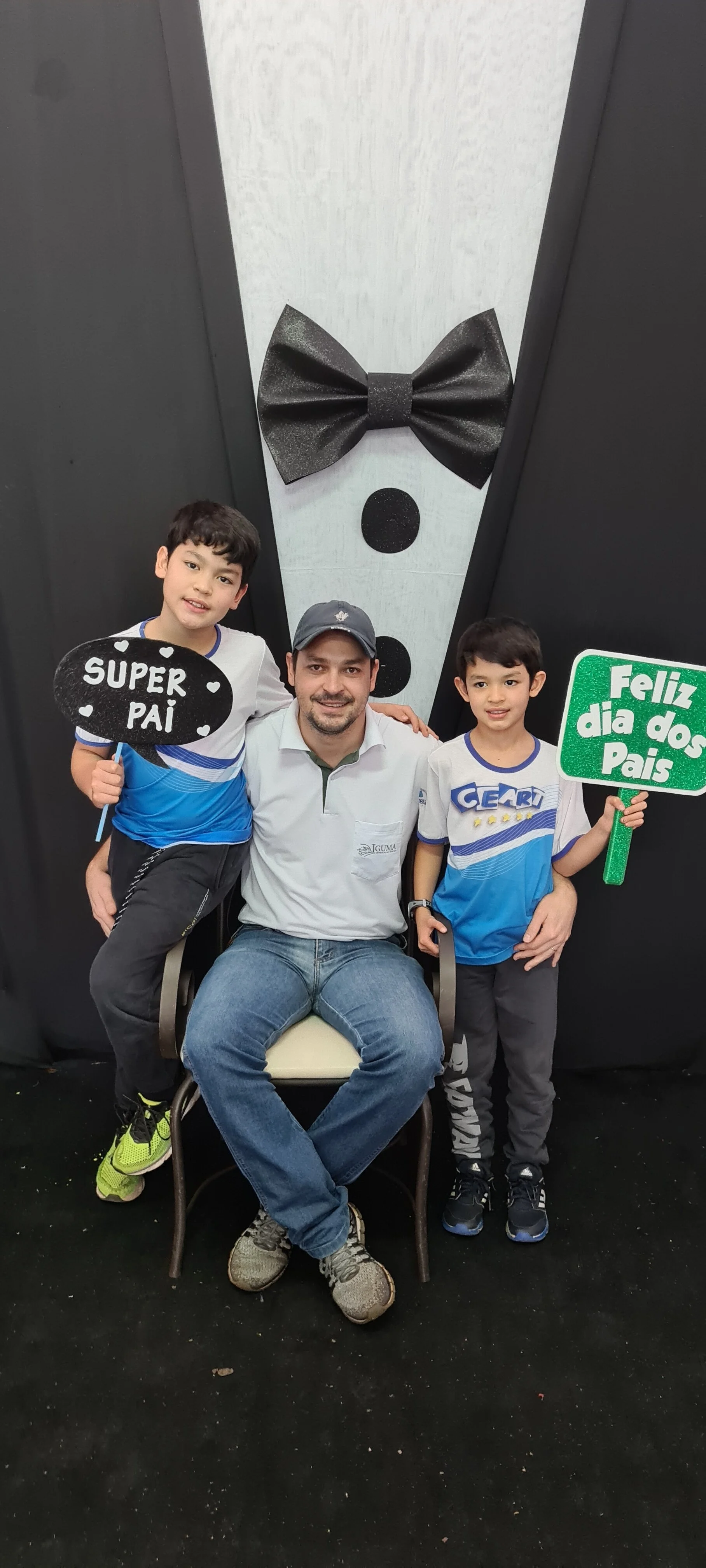 Dia dos Pais 2021- Fotos com os pais na escola.