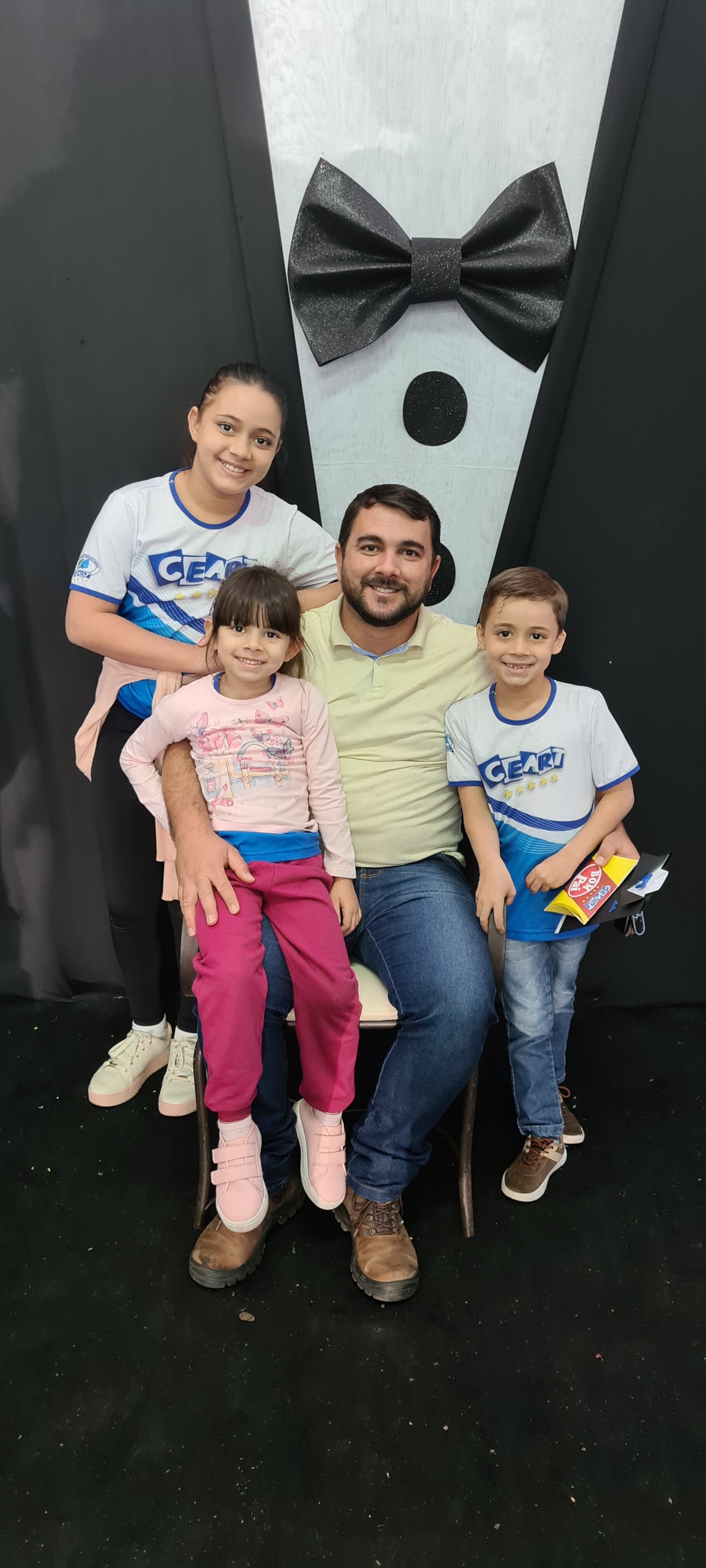 Dia dos Pais 2021- Fotos com os pais na escola.