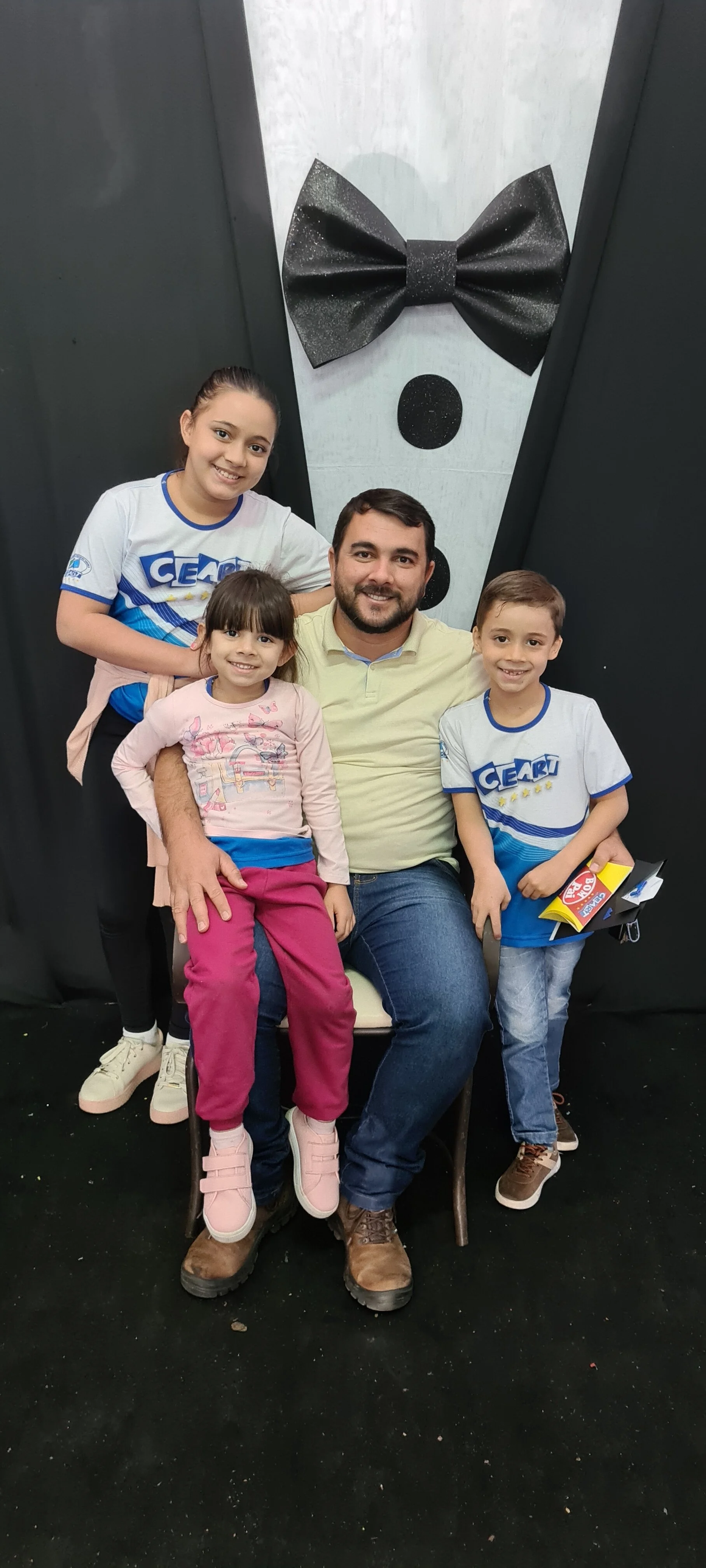 Dia dos Pais 2021- Fotos com os pais na escola.