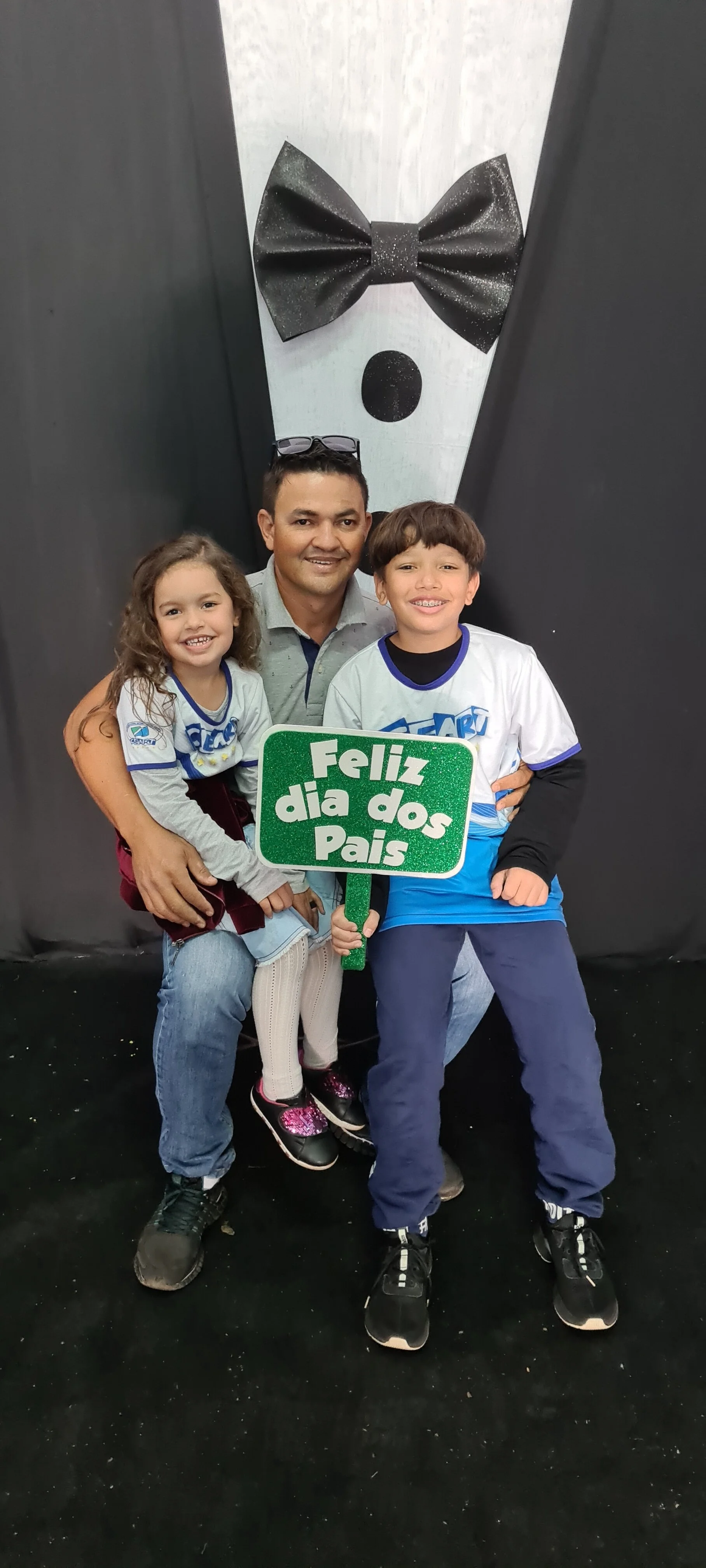 Dia dos Pais 2021- Fotos com os pais na escola.