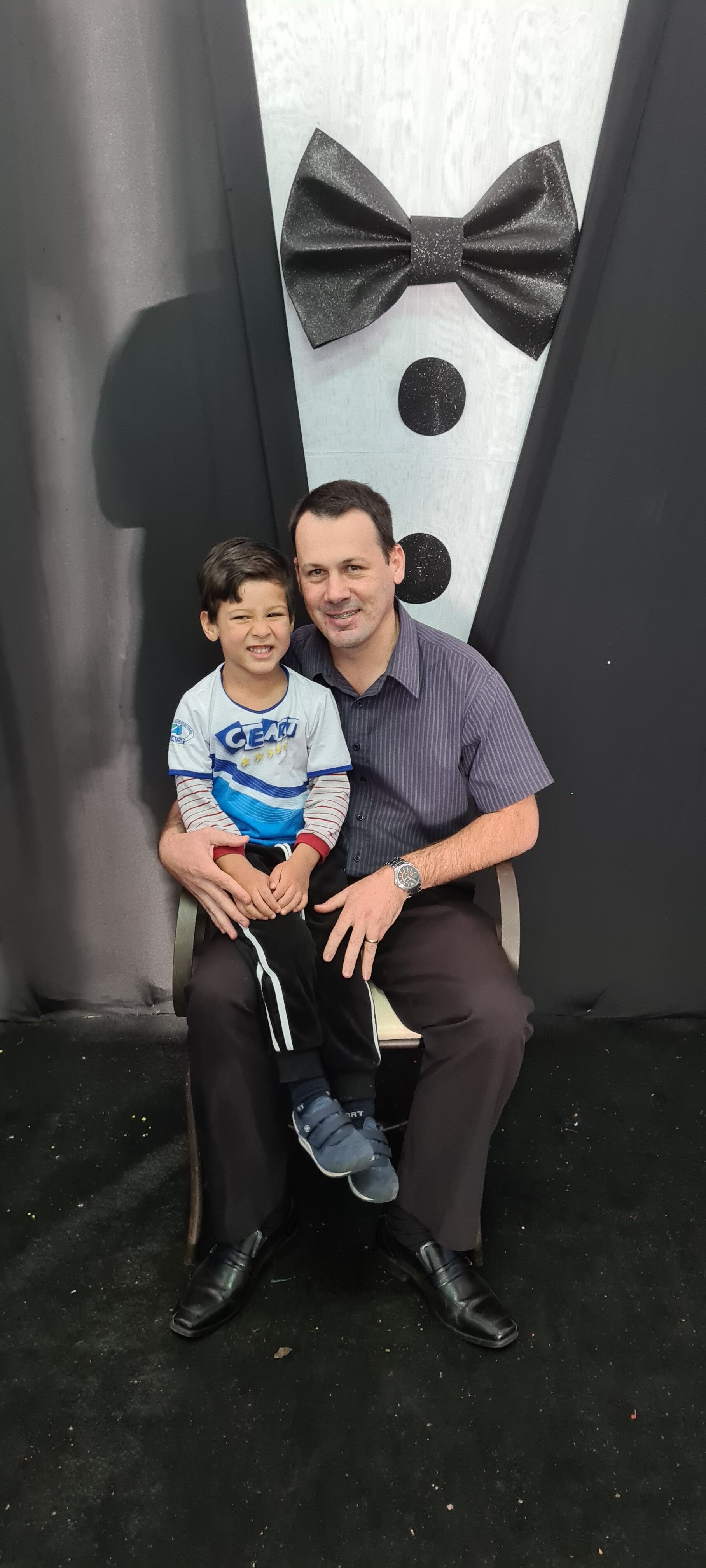 Dia dos Pais 2021- Fotos com os pais na escola.