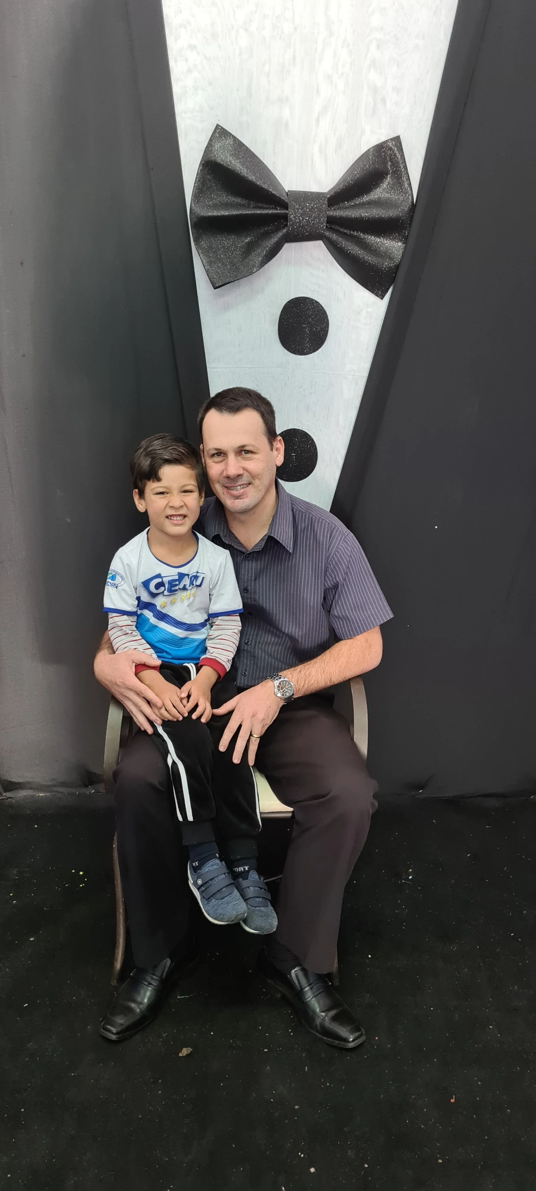 Dia dos Pais 2021- Fotos com os pais na escola.