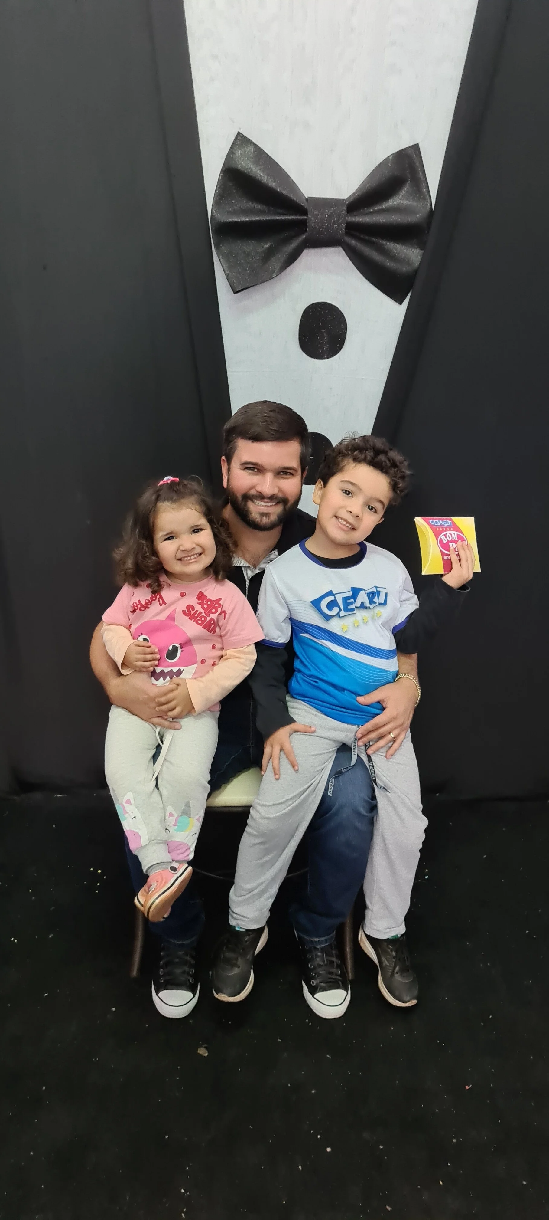 Dia dos Pais 2021- Fotos com os pais na escola.