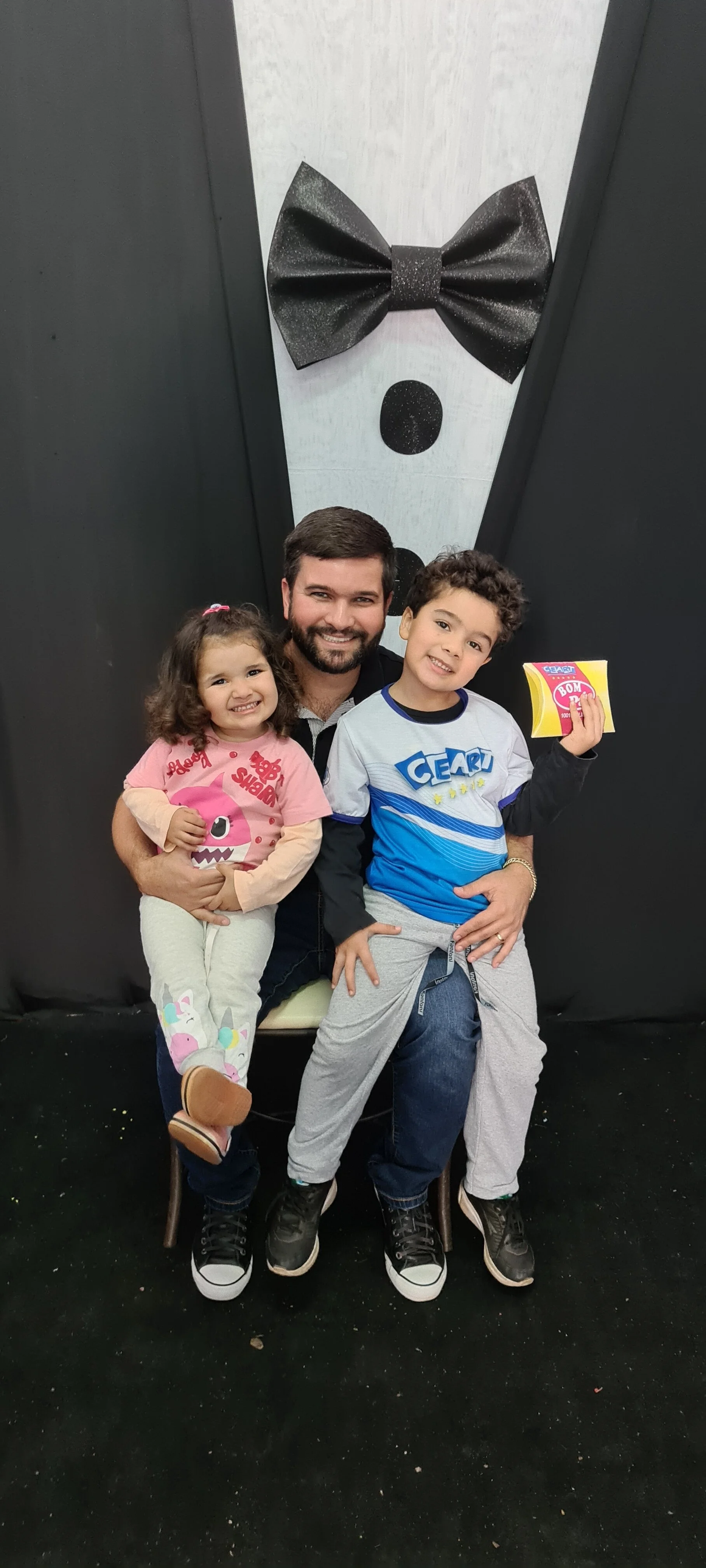 Dia dos Pais 2021- Fotos com os pais na escola.