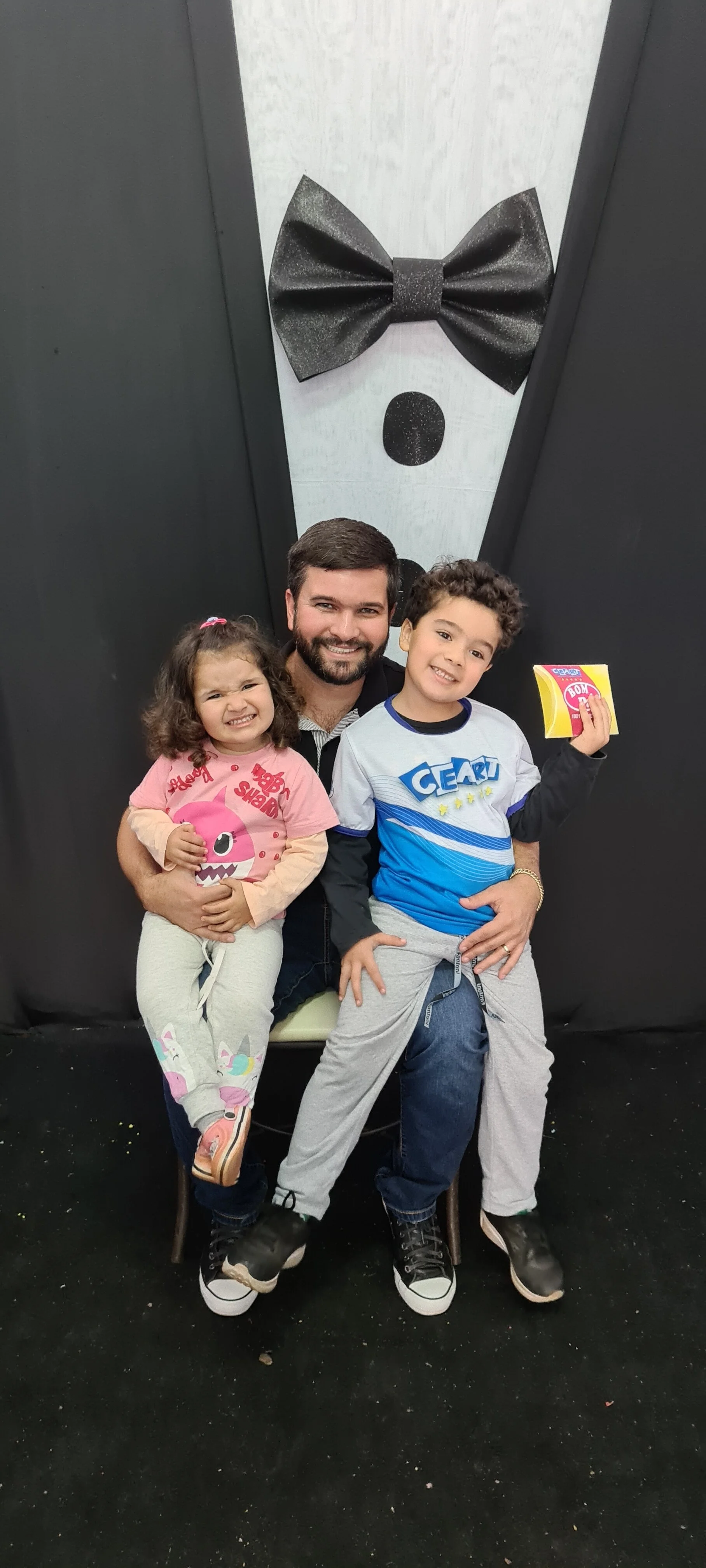 Dia dos Pais 2021- Fotos com os pais na escola.