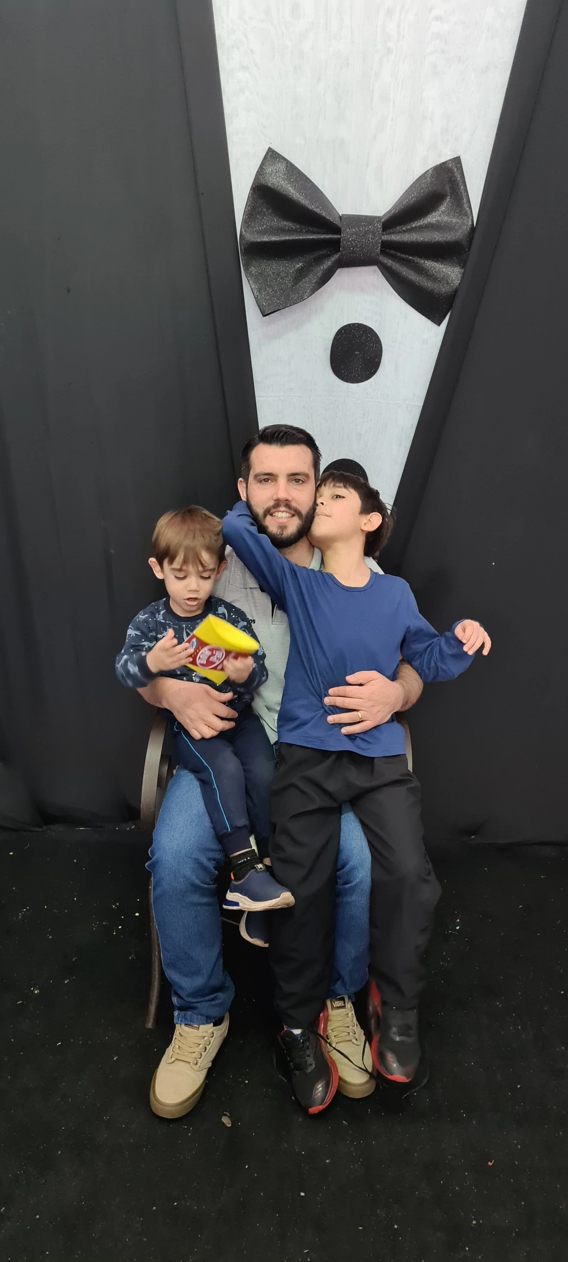 Dia dos Pais 2021- Fotos com os pais na escola.