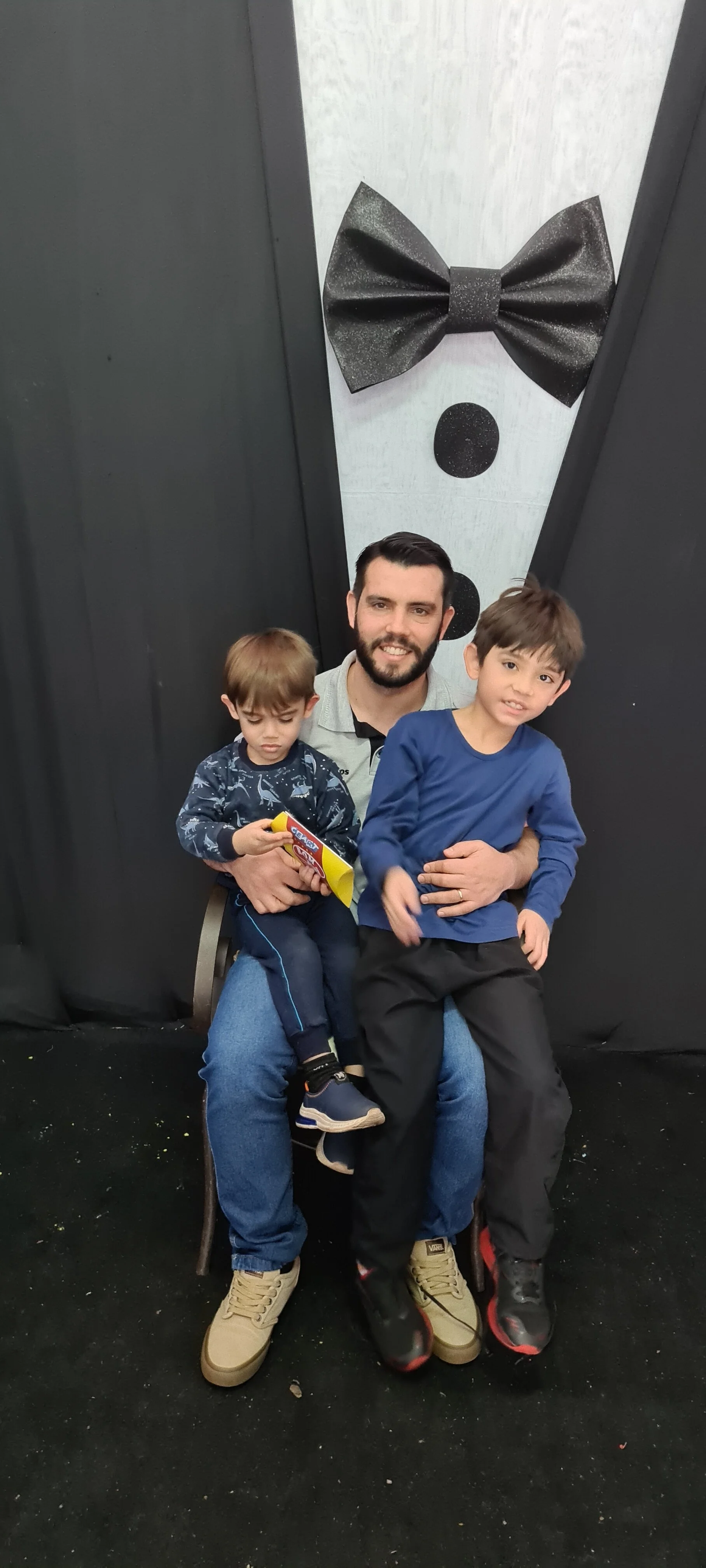 Dia dos Pais 2021- Fotos com os pais na escola.