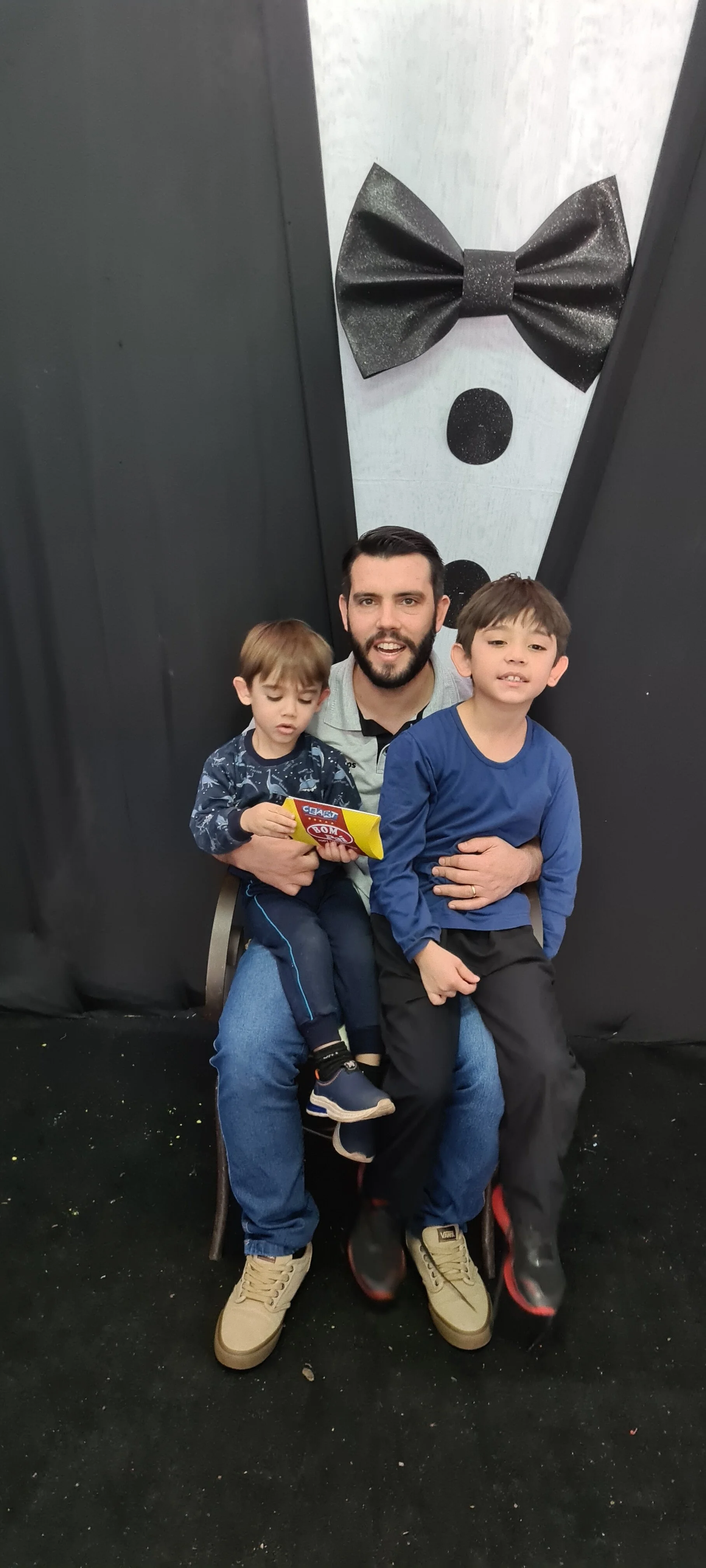 Dia dos Pais 2021- Fotos com os pais na escola.