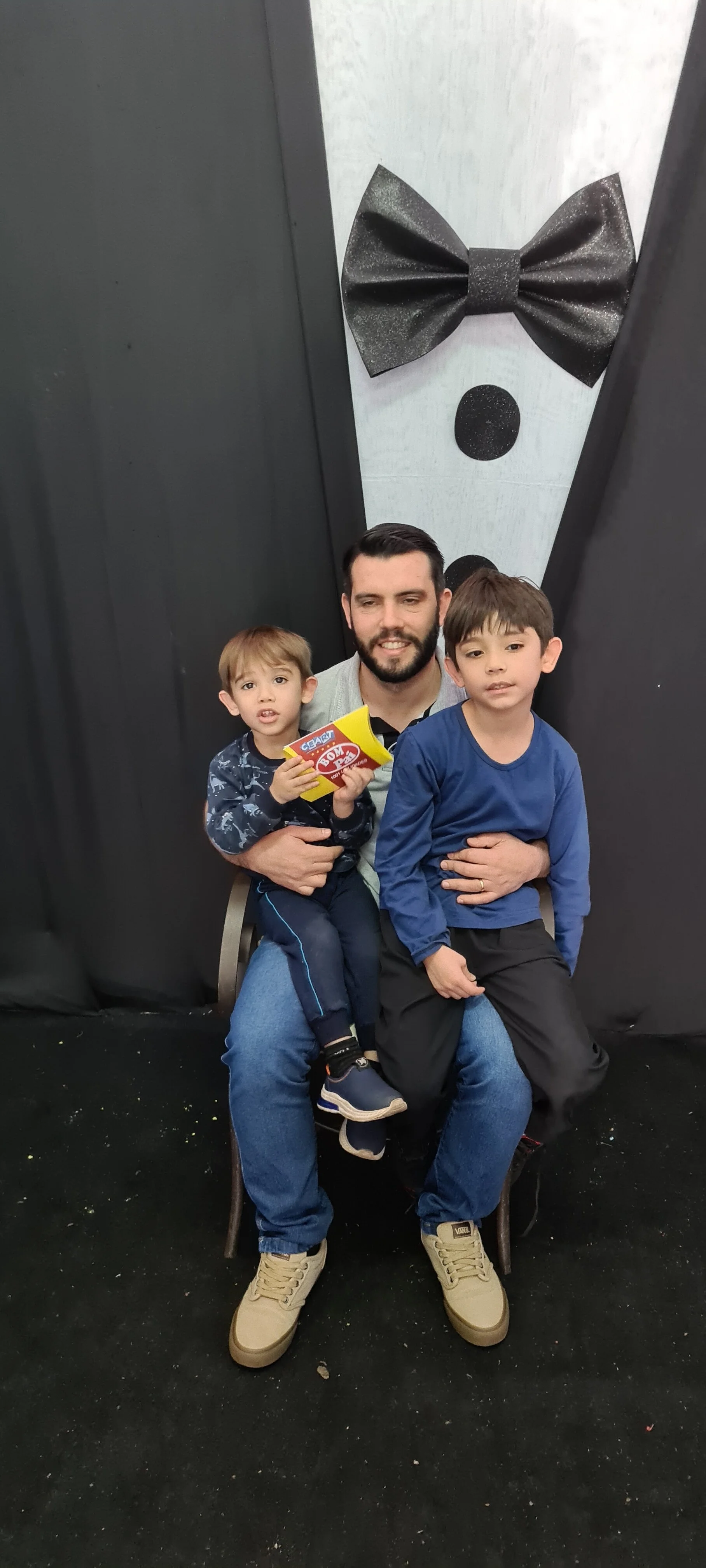 Dia dos Pais 2021- Fotos com os pais na escola.