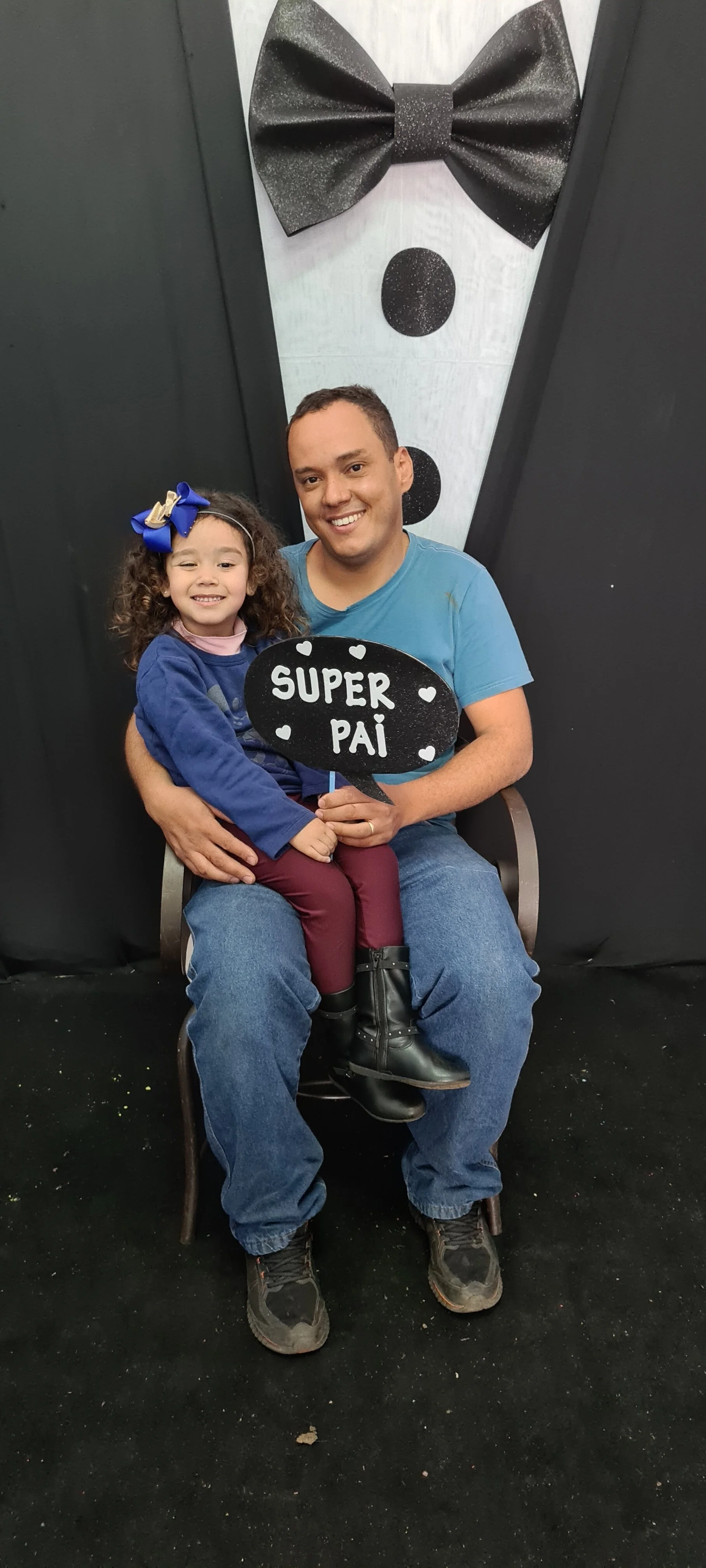 Dia dos Pais 2021- Fotos com os pais na escola.