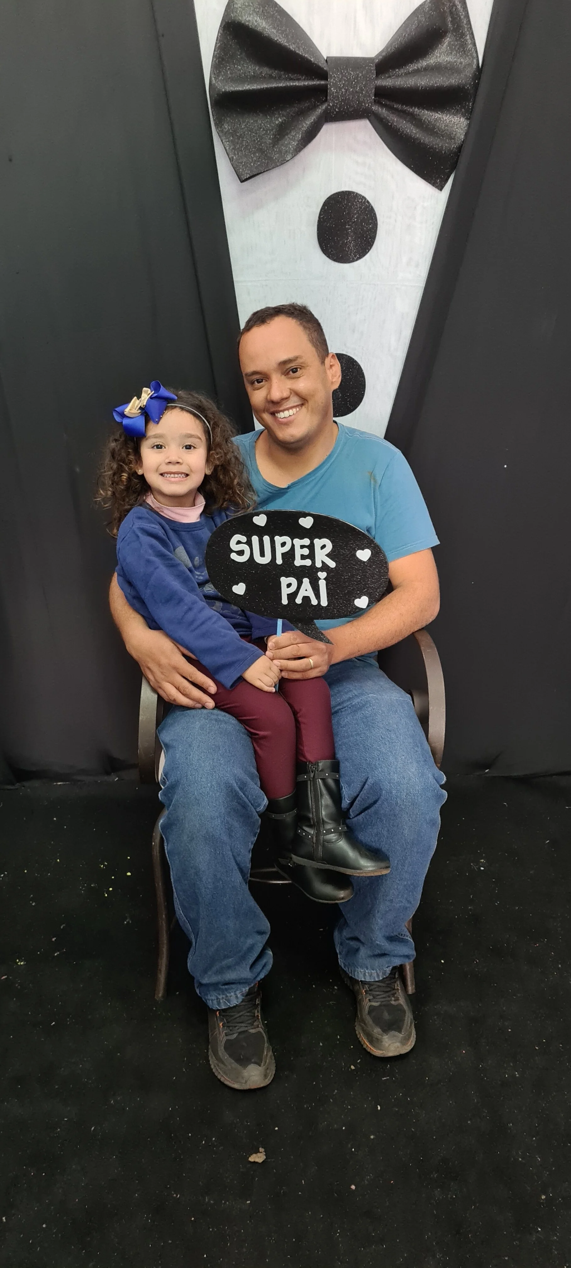 Dia dos Pais 2021- Fotos com os pais na escola.