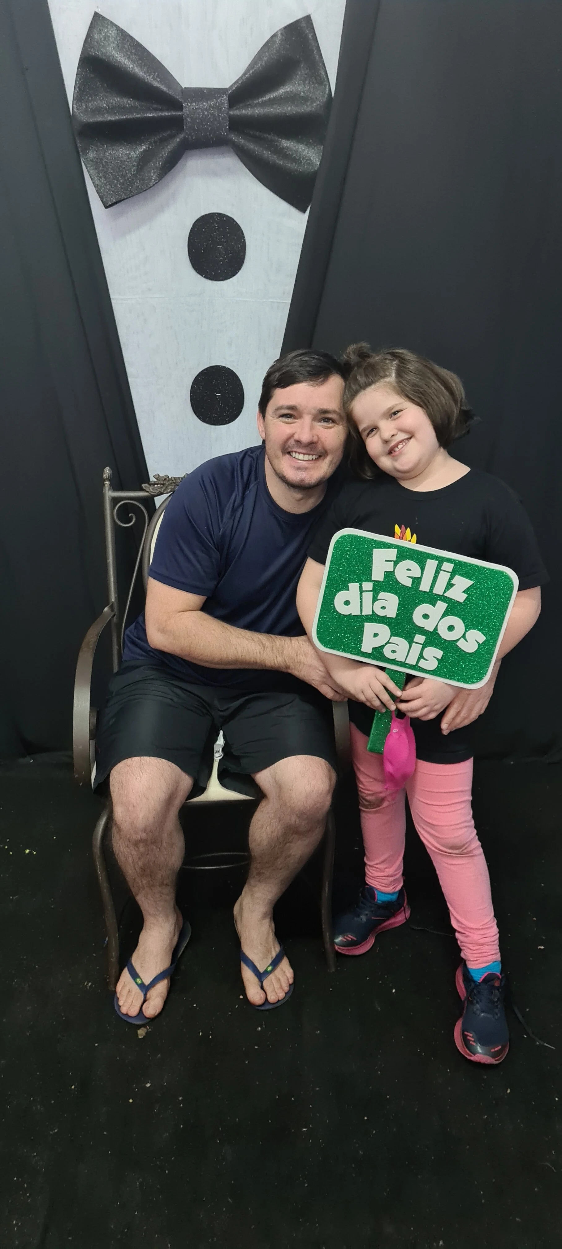 Dia dos Pais 2021- Fotos com os pais na escola.