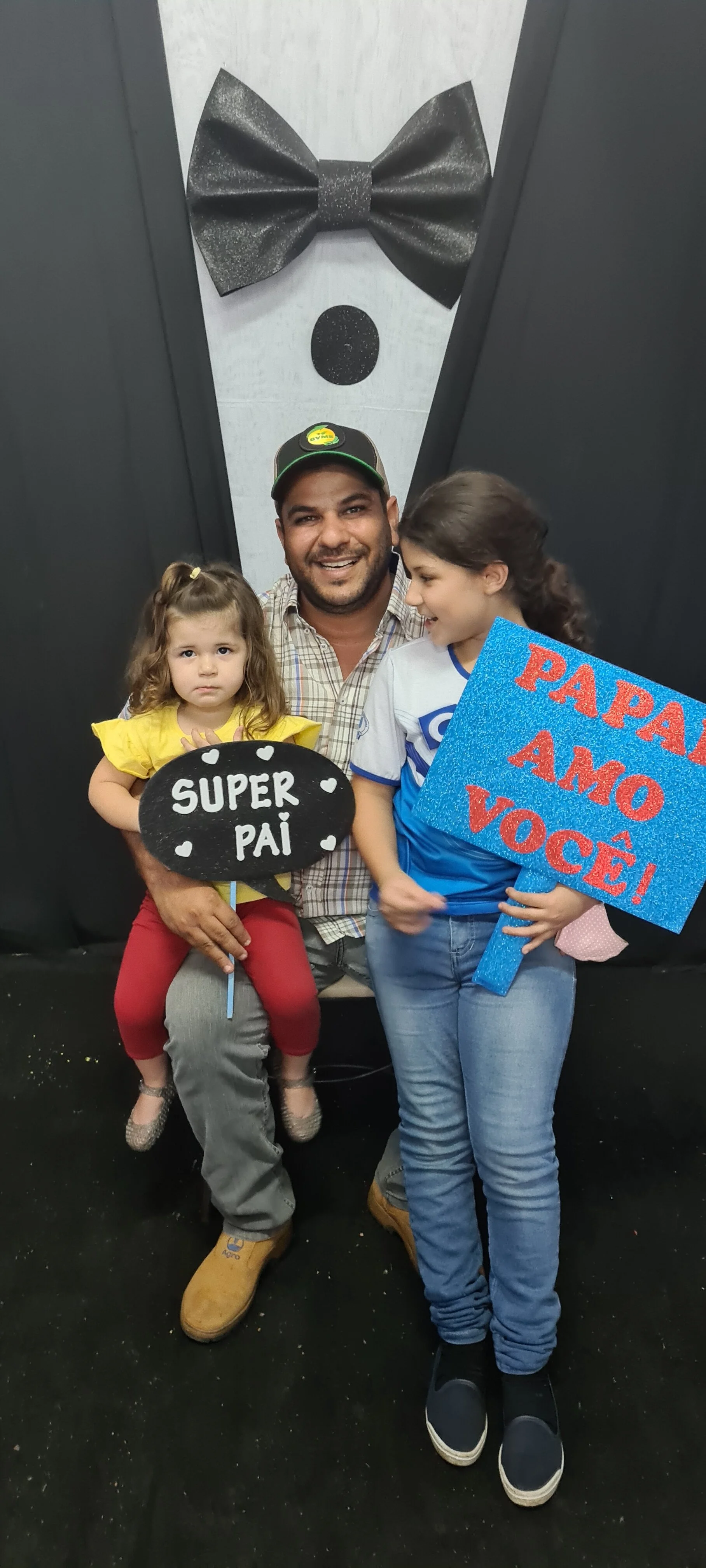 Dia dos Pais 2021- Fotos com os pais na escola.