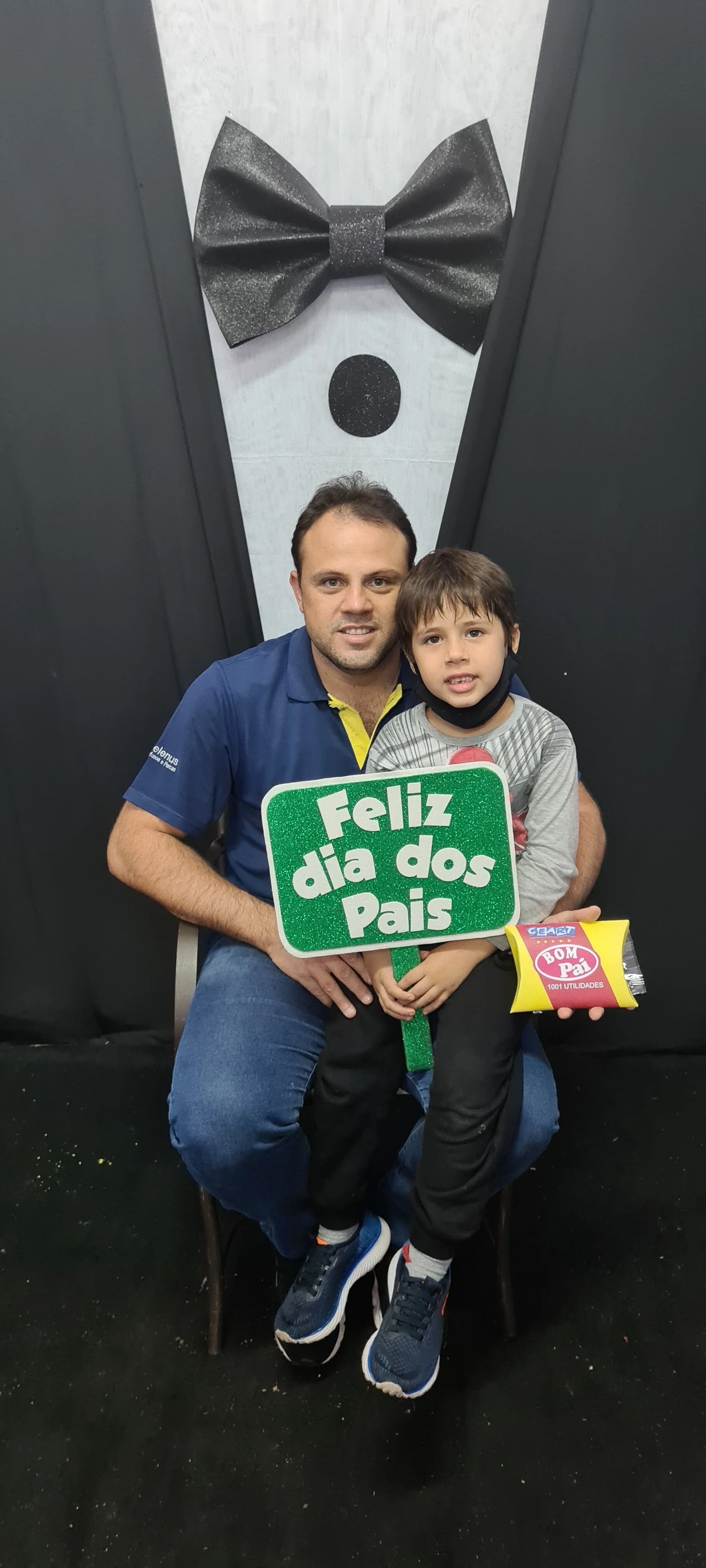 Dia dos Pais 2021- Fotos com os pais na escola.