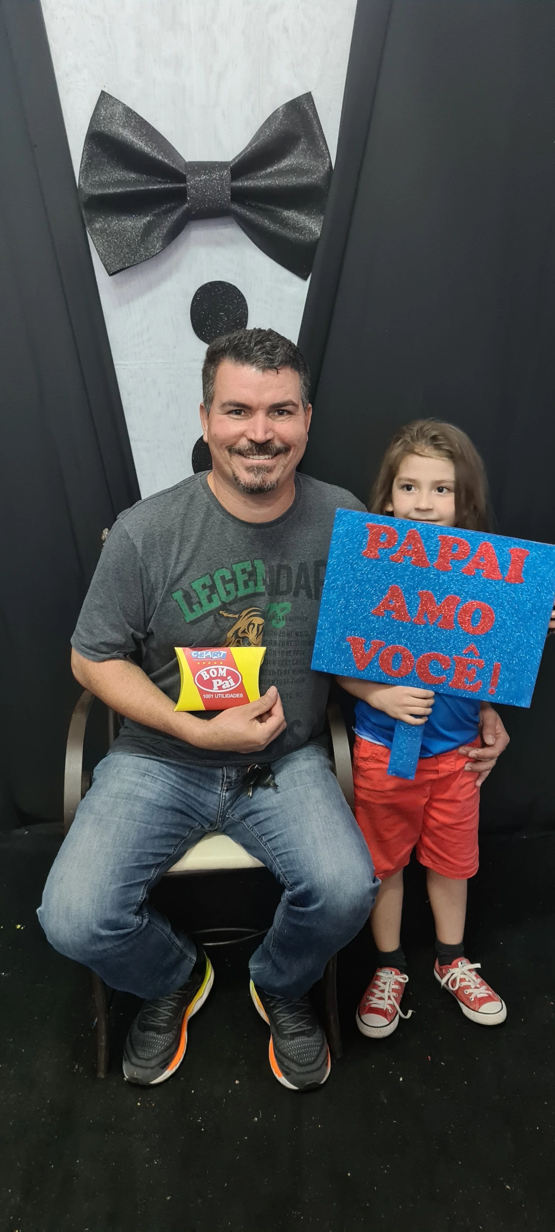 Dia dos Pais 2021- Fotos com os pais na escola.
