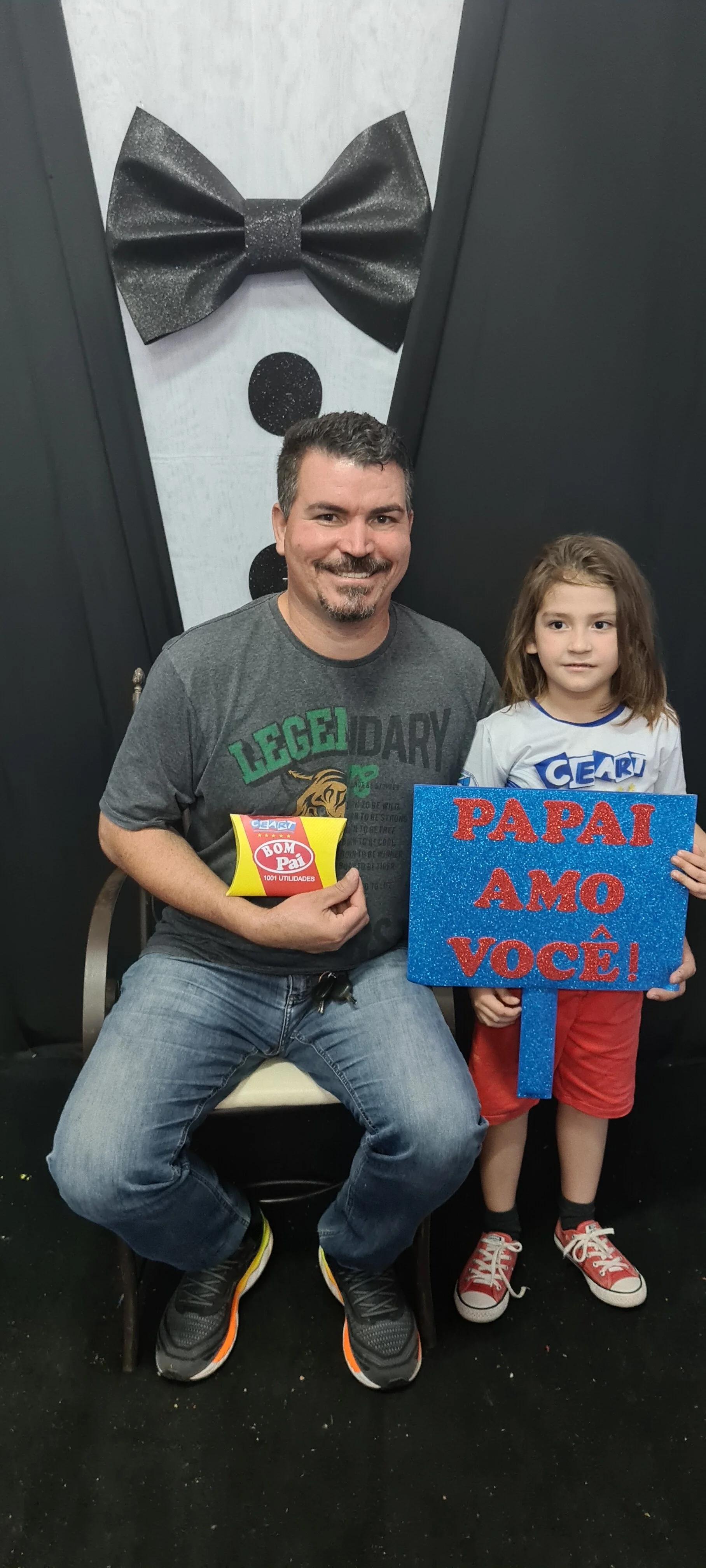 Dia dos Pais 2021- Fotos com os pais na escola.