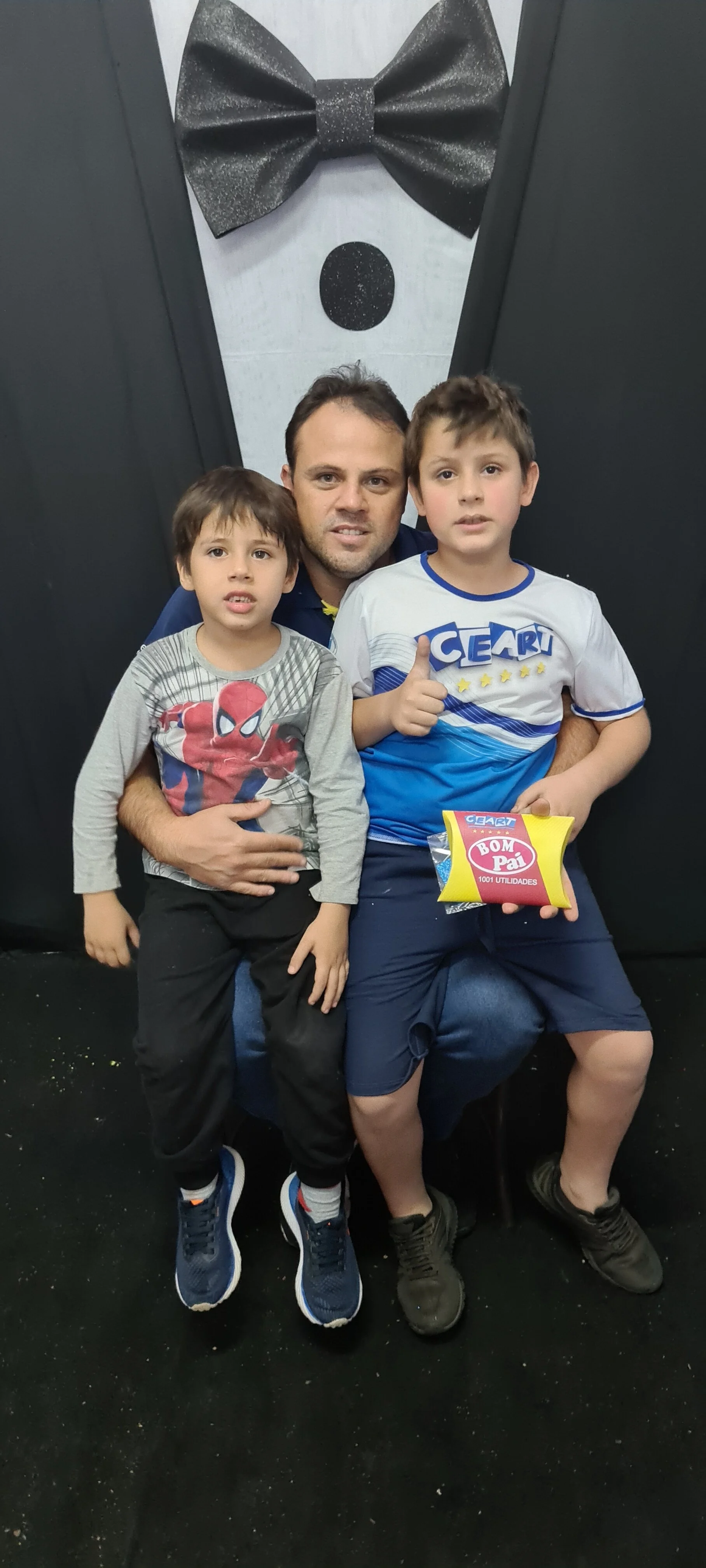 Dia dos Pais 2021- Fotos com os pais na escola.