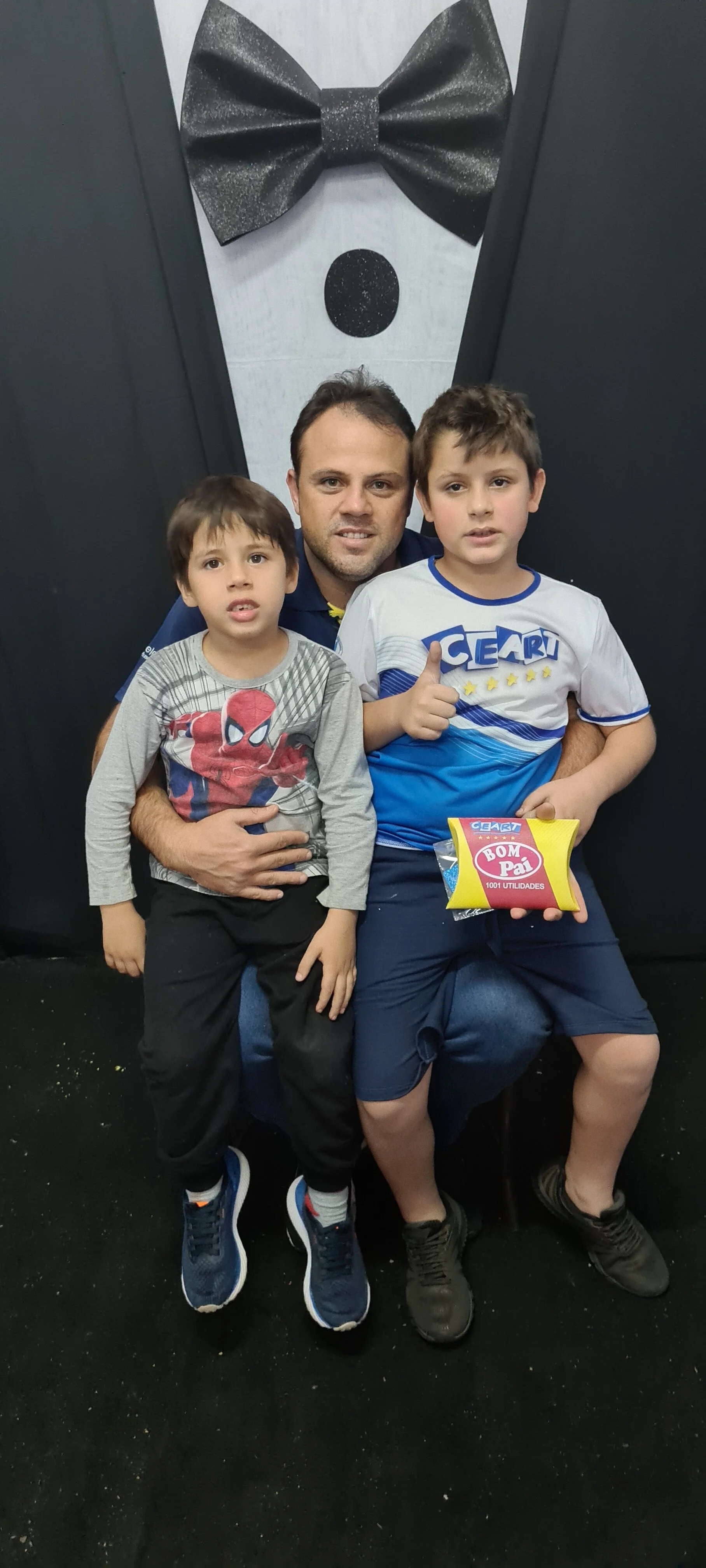 Dia dos Pais 2021- Fotos com os pais na escola.