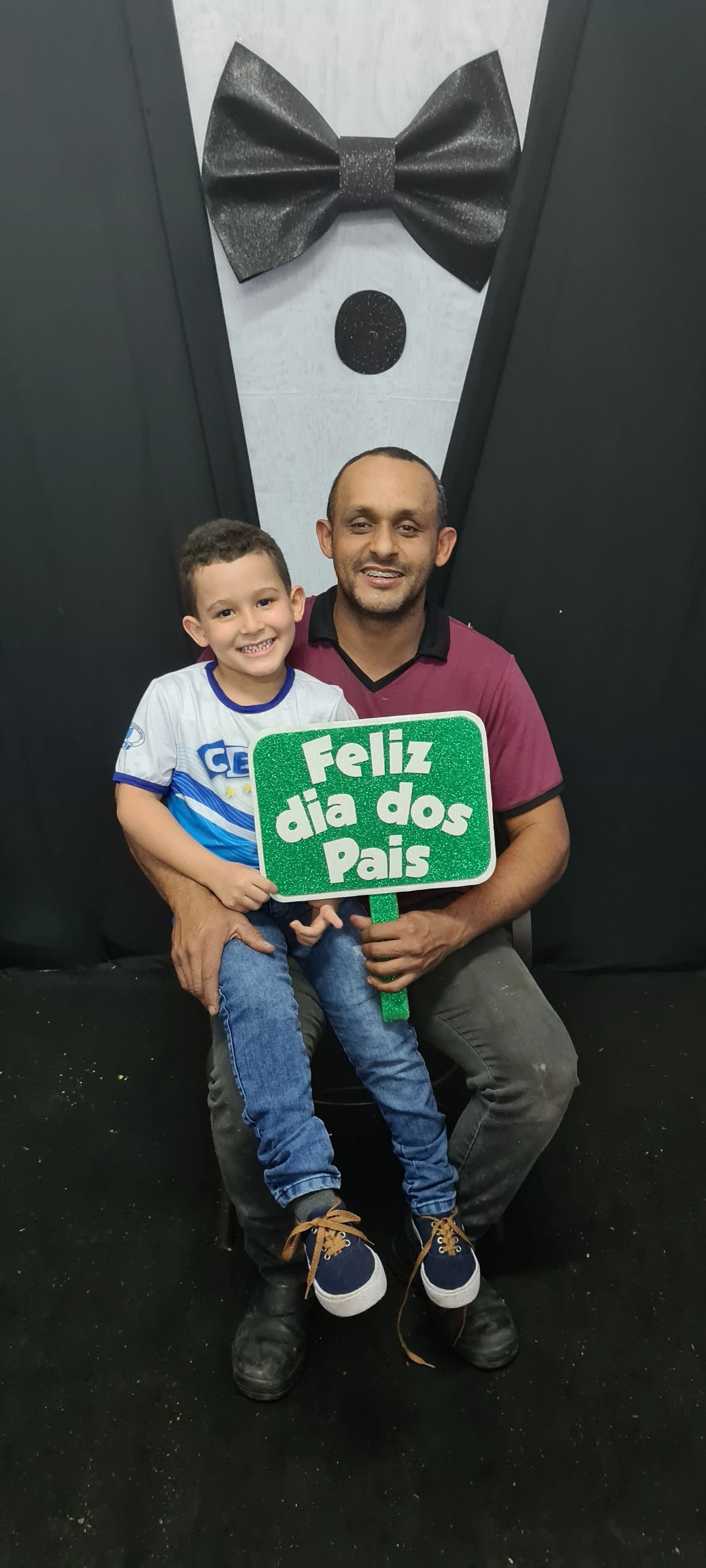 Dia dos Pais 2021- Fotos com os pais na escola.