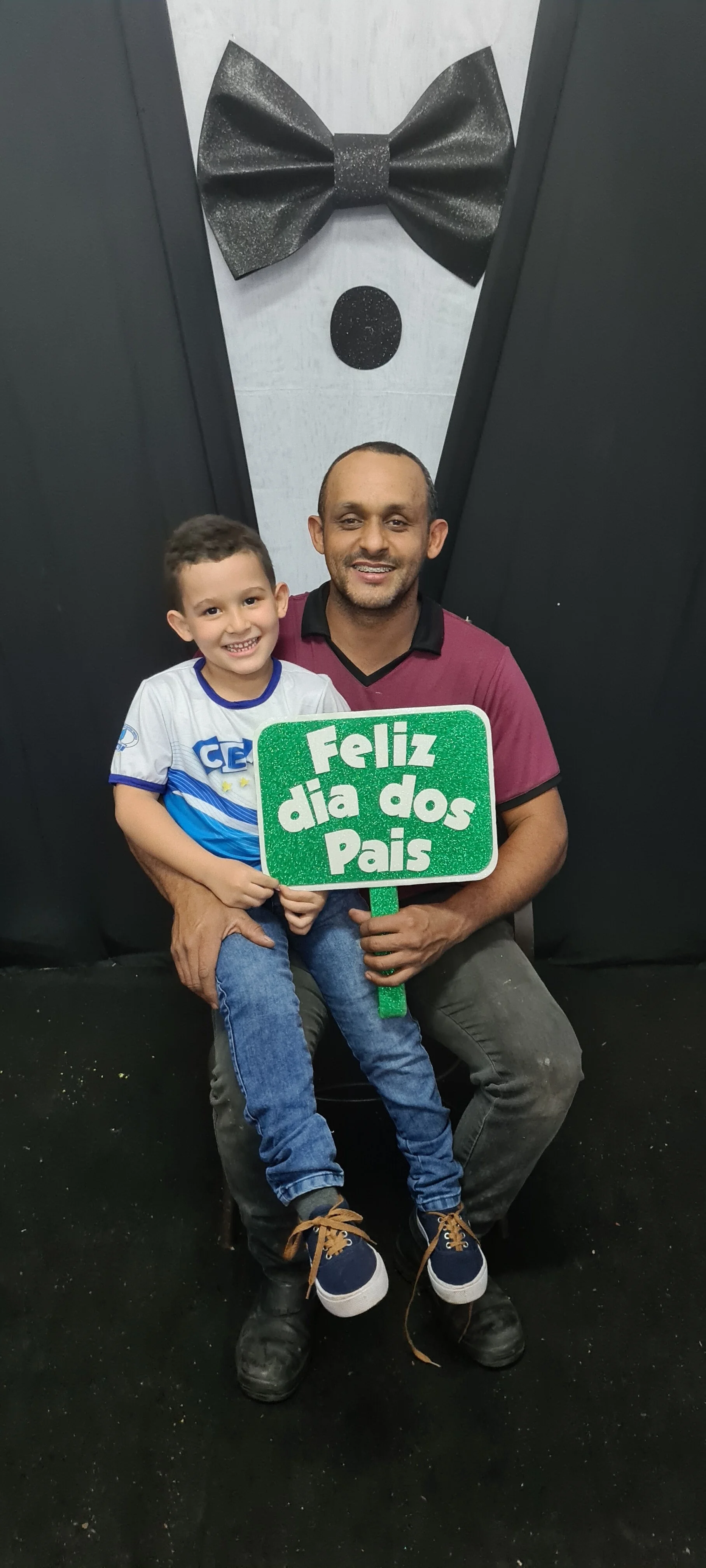 Dia dos Pais 2021- Fotos com os pais na escola.