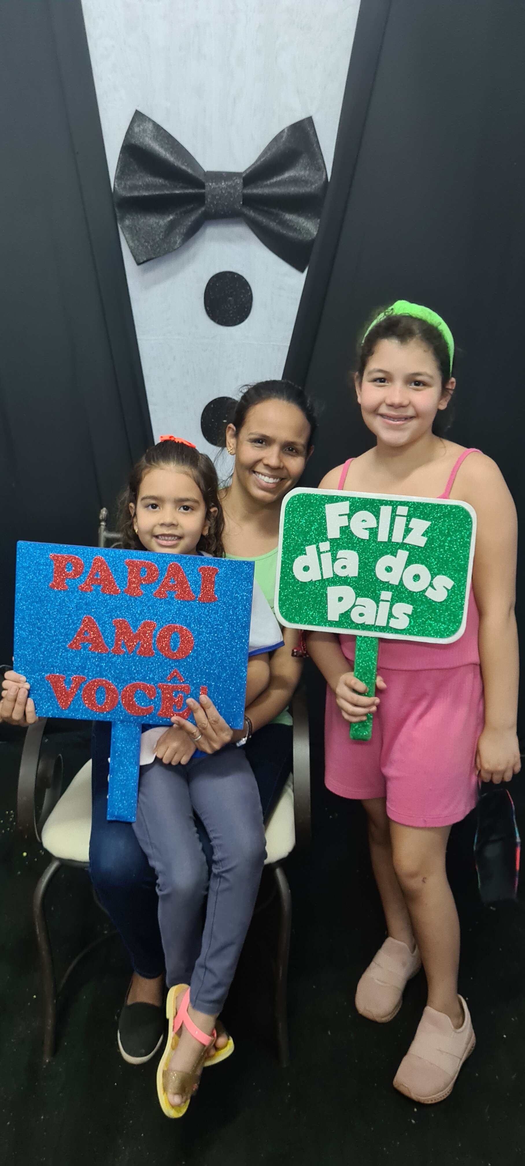 Dia dos Pais 2021- Fotos com os pais na escola.