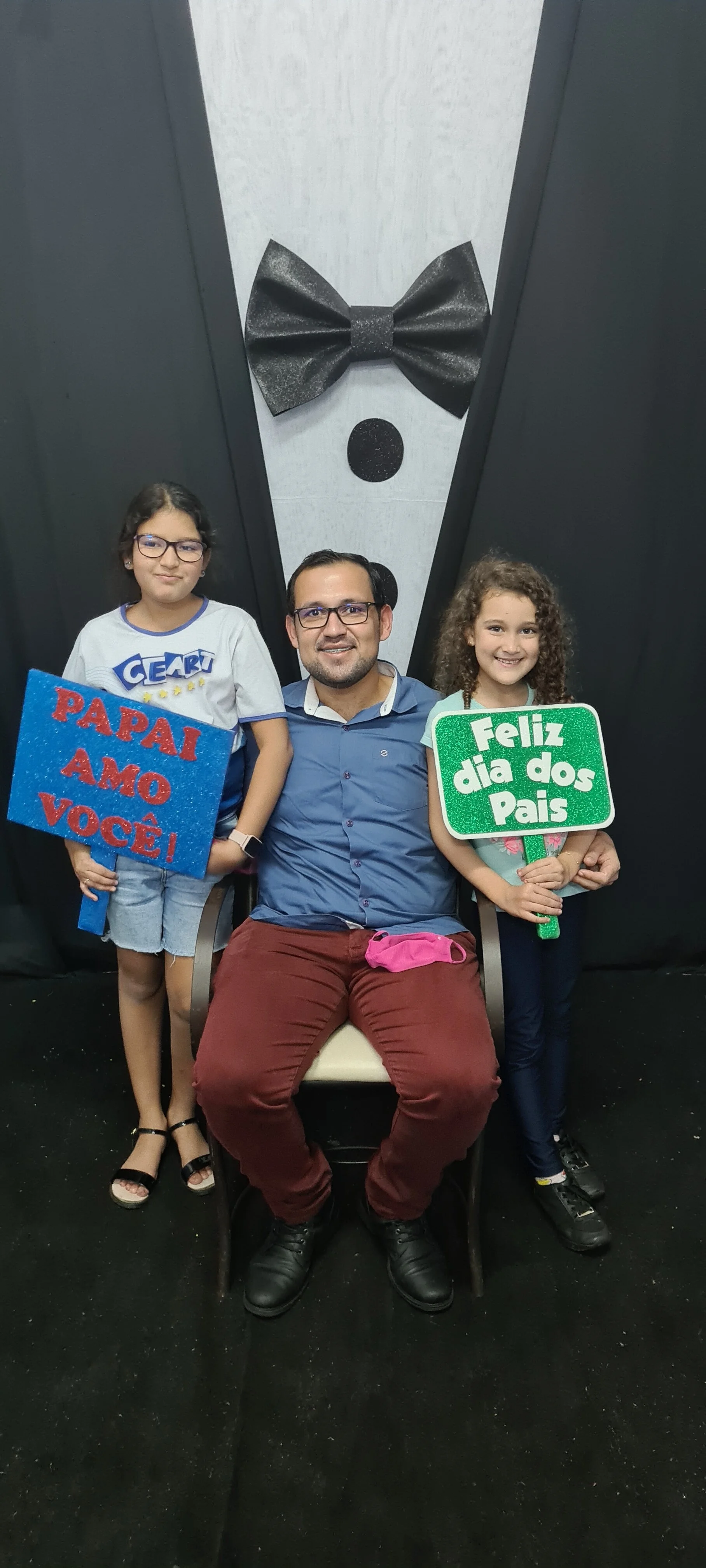 Dia dos Pais 2021- Fotos com os pais na escola.