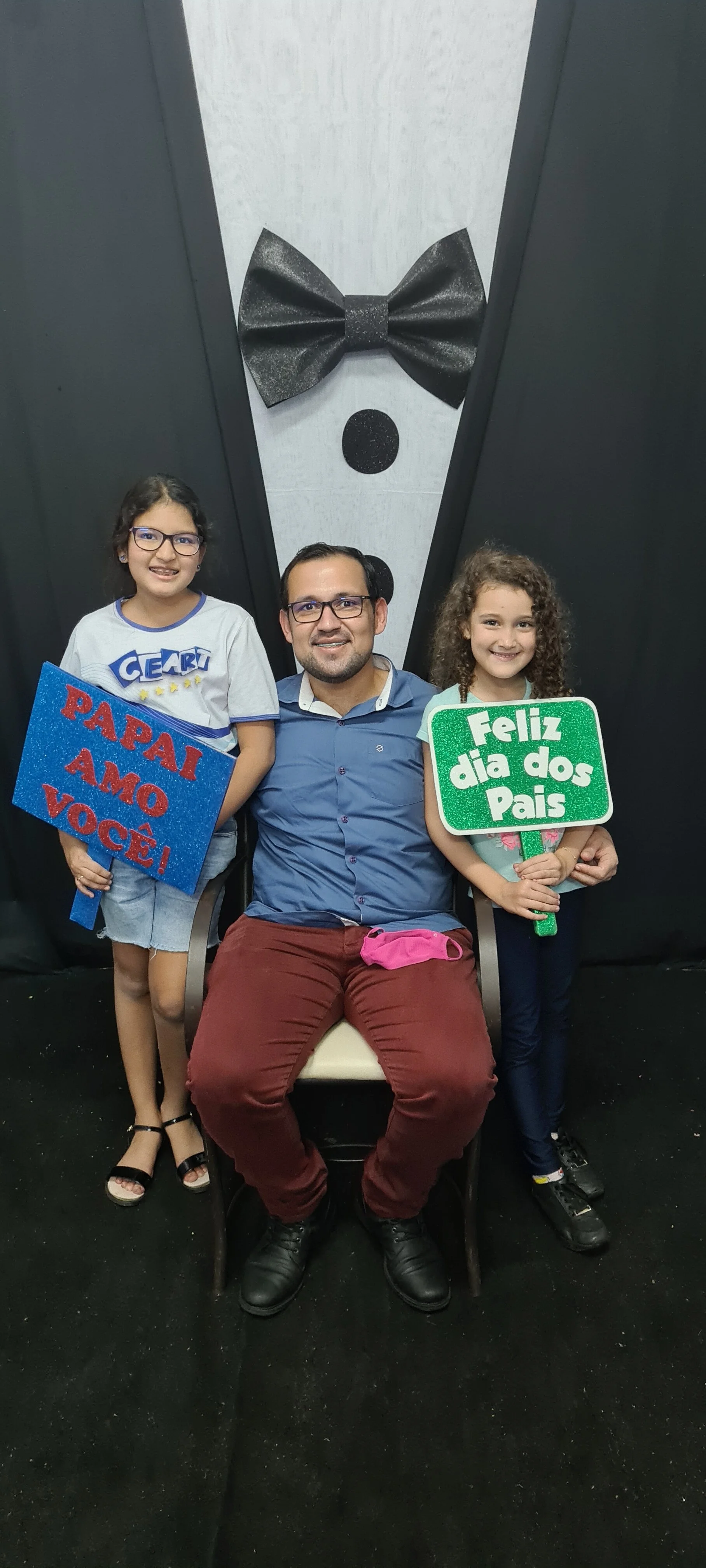 Dia dos Pais 2021- Fotos com os pais na escola.