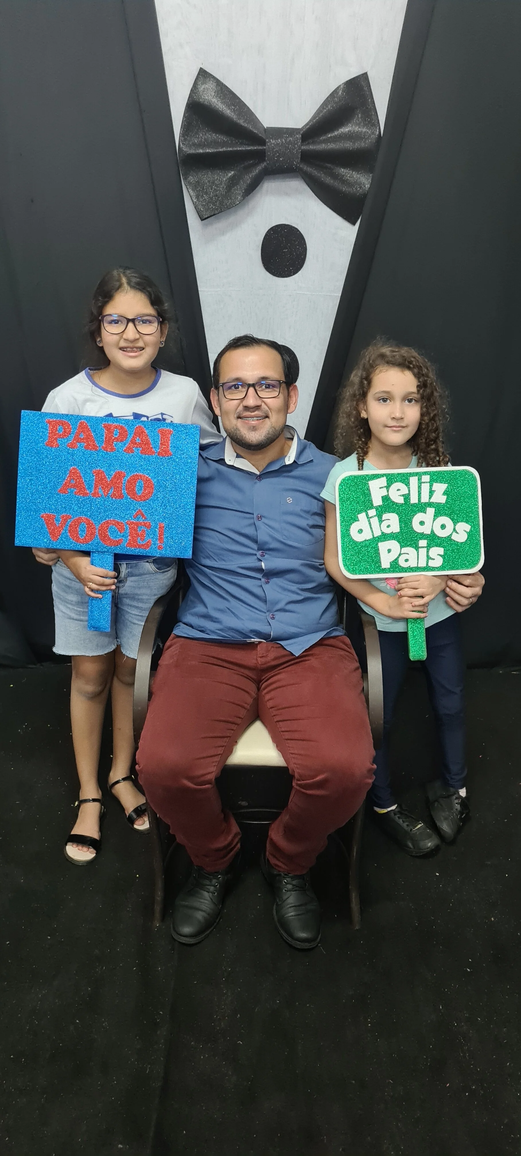 Dia dos Pais 2021- Fotos com os pais na escola.