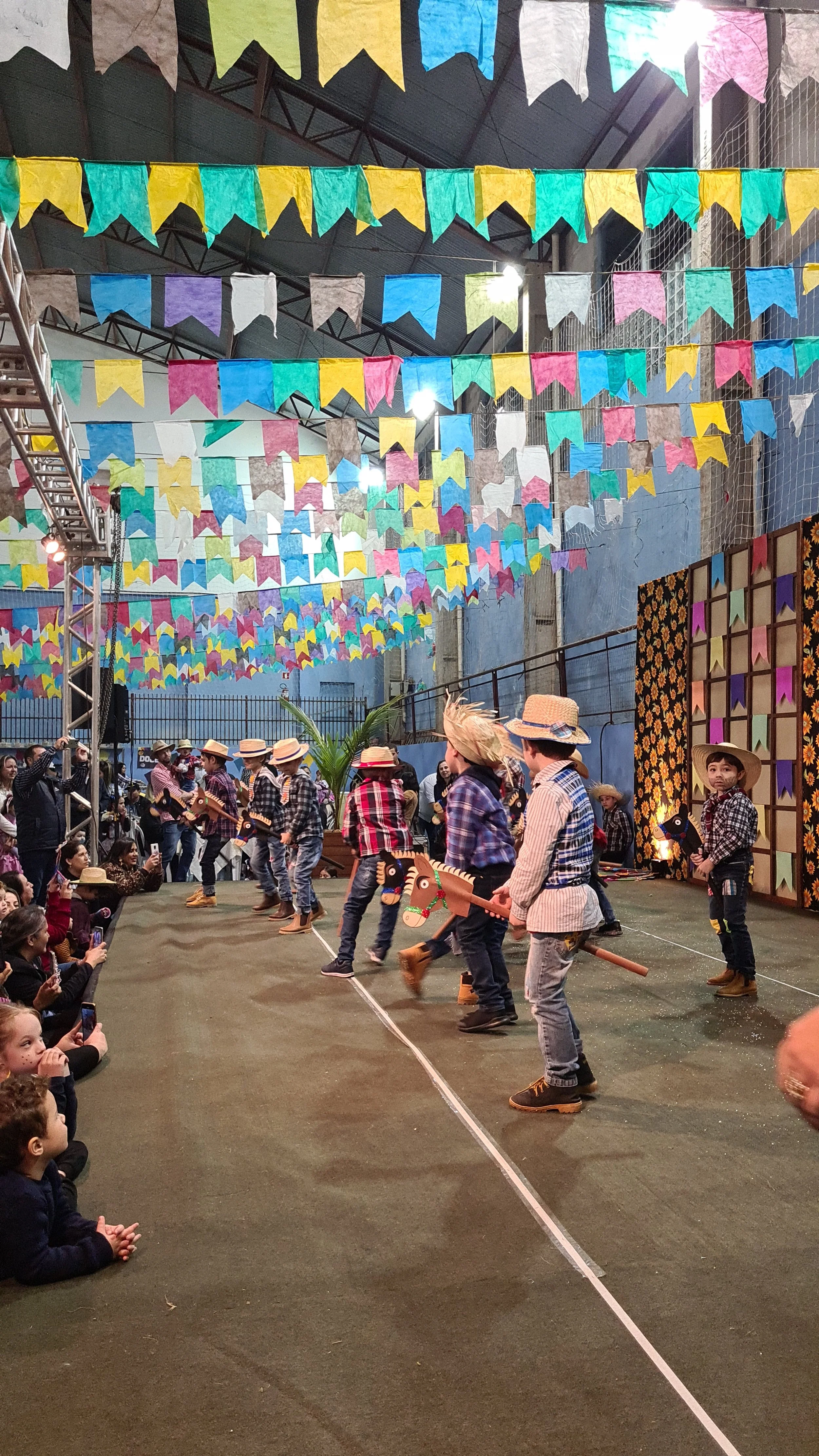 Festa Junina 2022- O maior evento de Dourados no mês de JUNHO. Confira as fotos