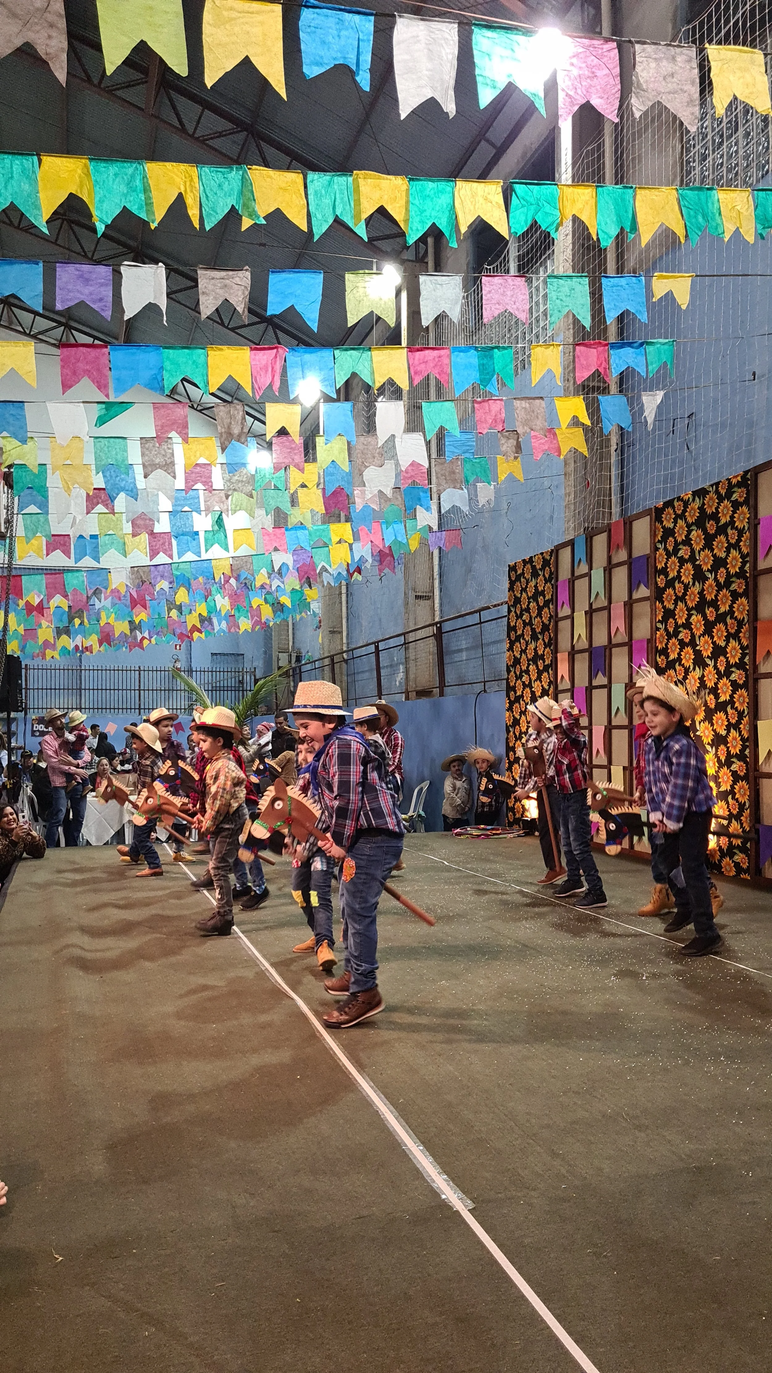 Festa Junina 2022- O maior evento de Dourados no mês de JUNHO. Confira as fotos