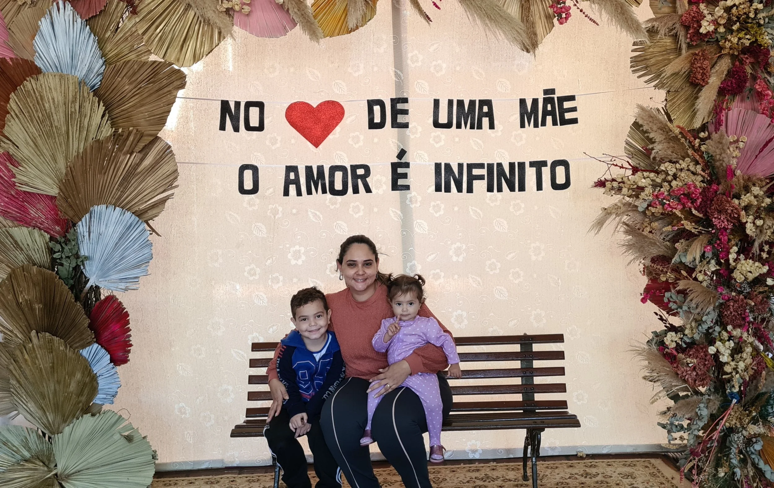 Dia das Mães 2022- CEART Dia das Mães 2022- CEART