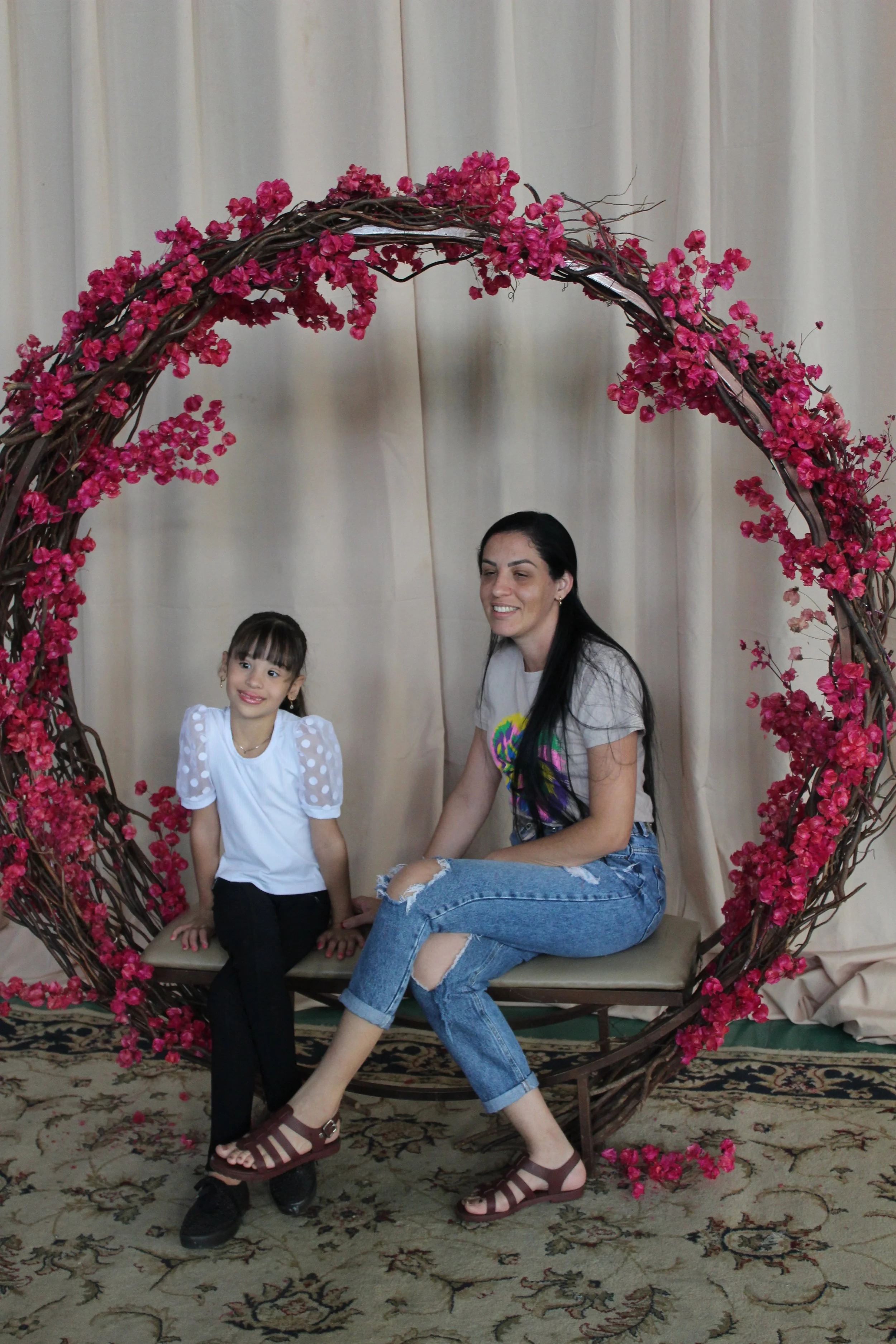 Dia das mães- O que é ser mãe? Fotos da Festa do dia das Mães 2023