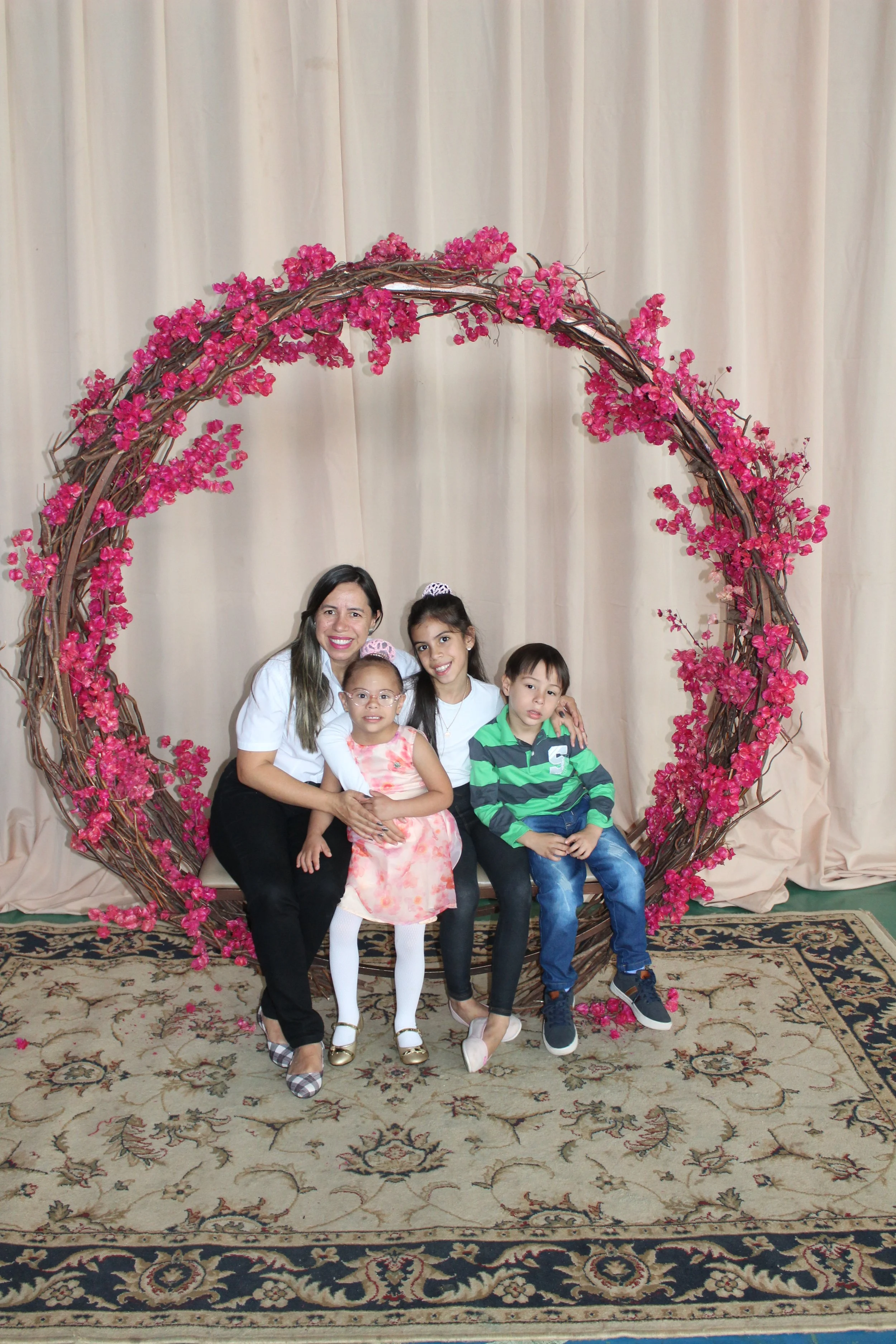 Dia das mães- O que é ser mãe? Fotos da Festa do dia das Mães 2023