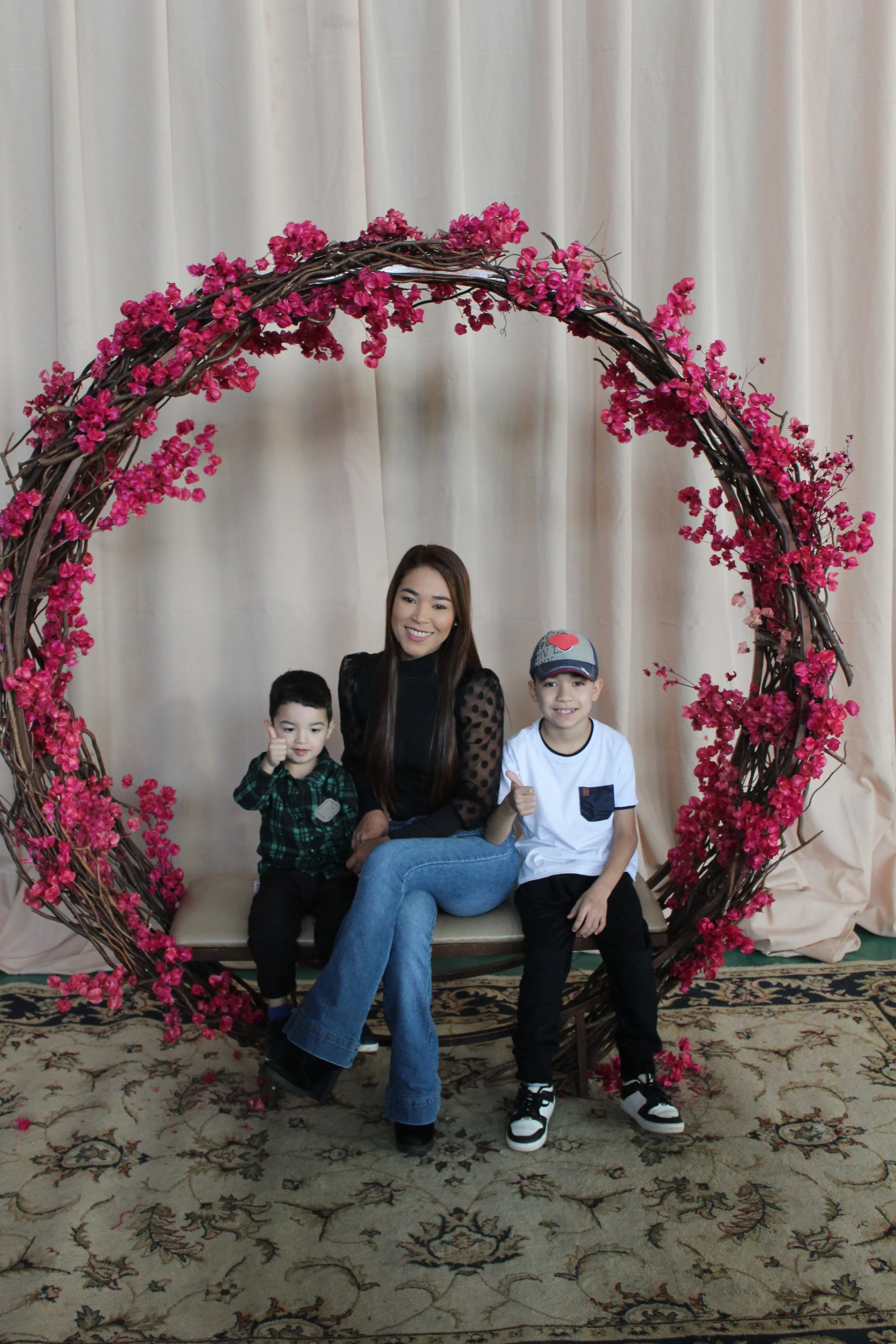 Dia das mães- O que é ser mãe? Fotos da Festa do dia das Mães 2023