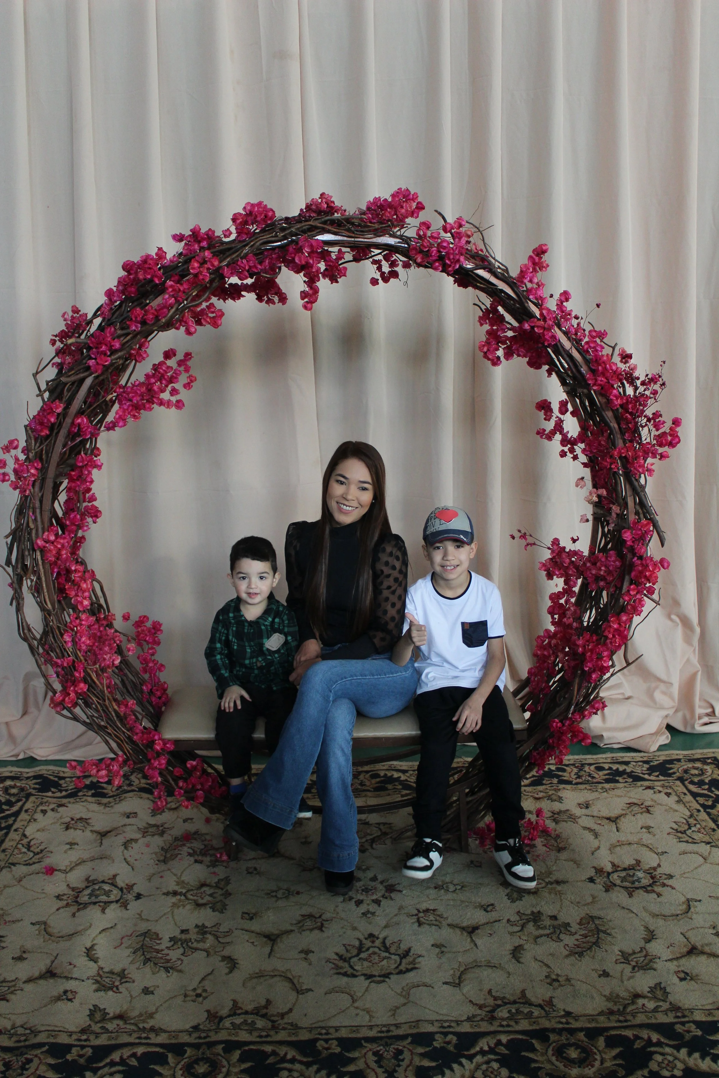 Dia das mães- O que é ser mãe? Fotos da Festa do dia das Mães 2023