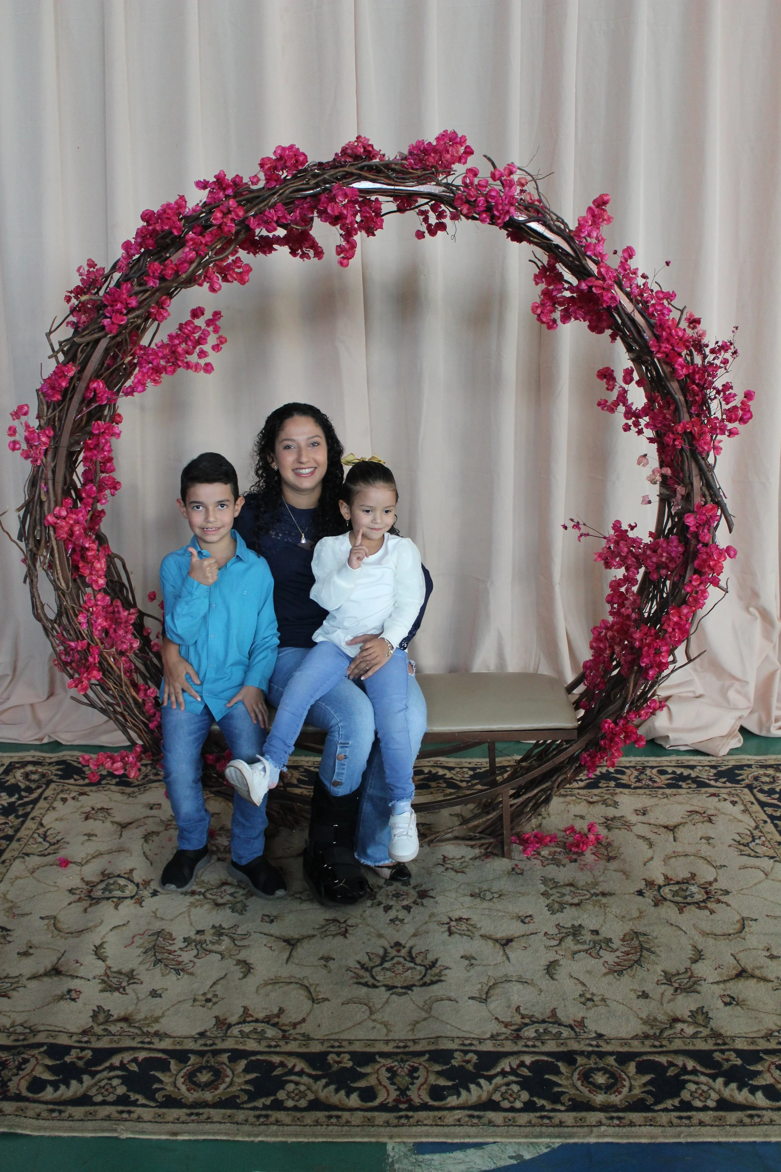 Dia das mães- O que é ser mãe? Fotos da Festa do dia das Mães 2023