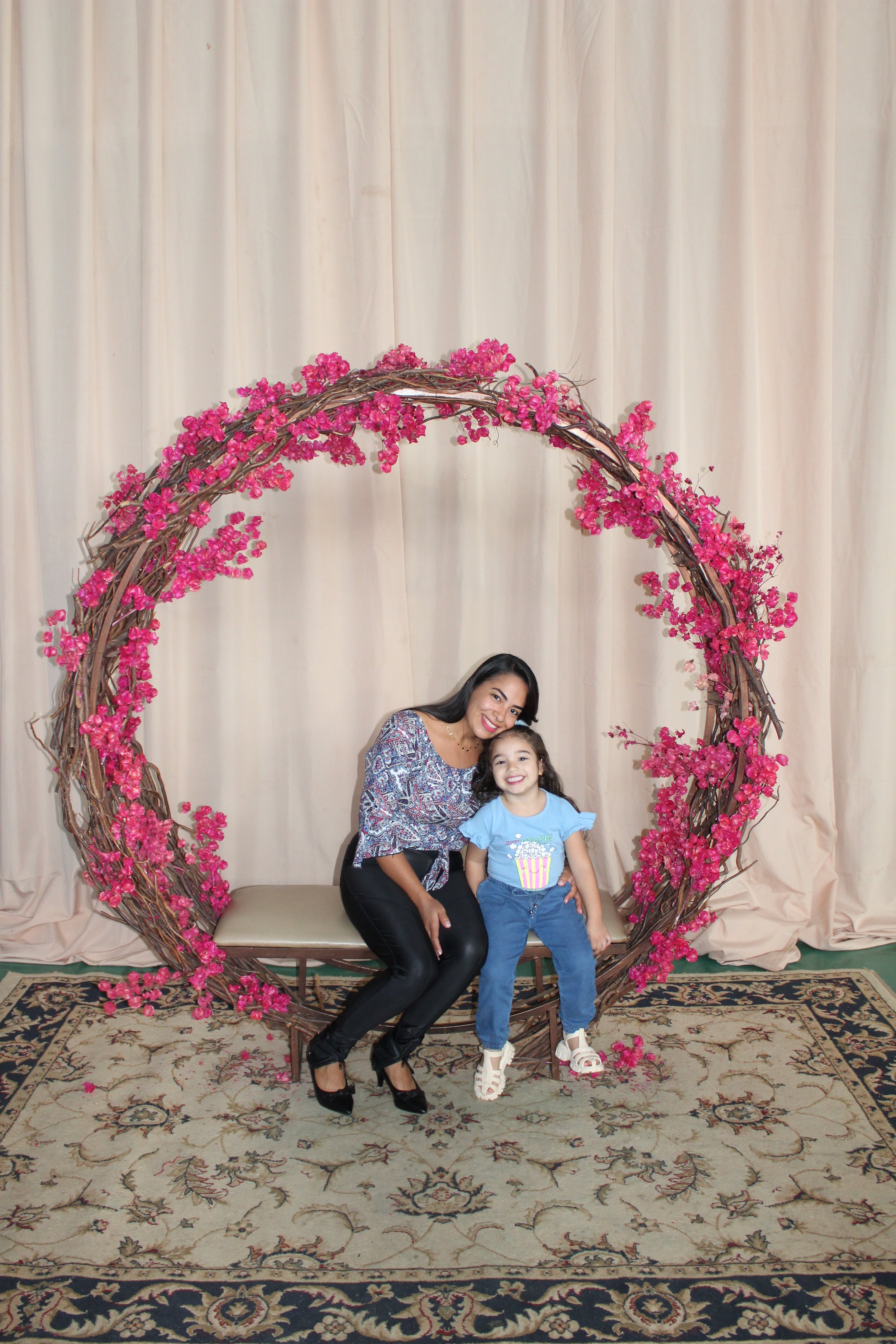 Dia das mães- O que é ser mãe? Fotos da Festa do dia das Mães 2023