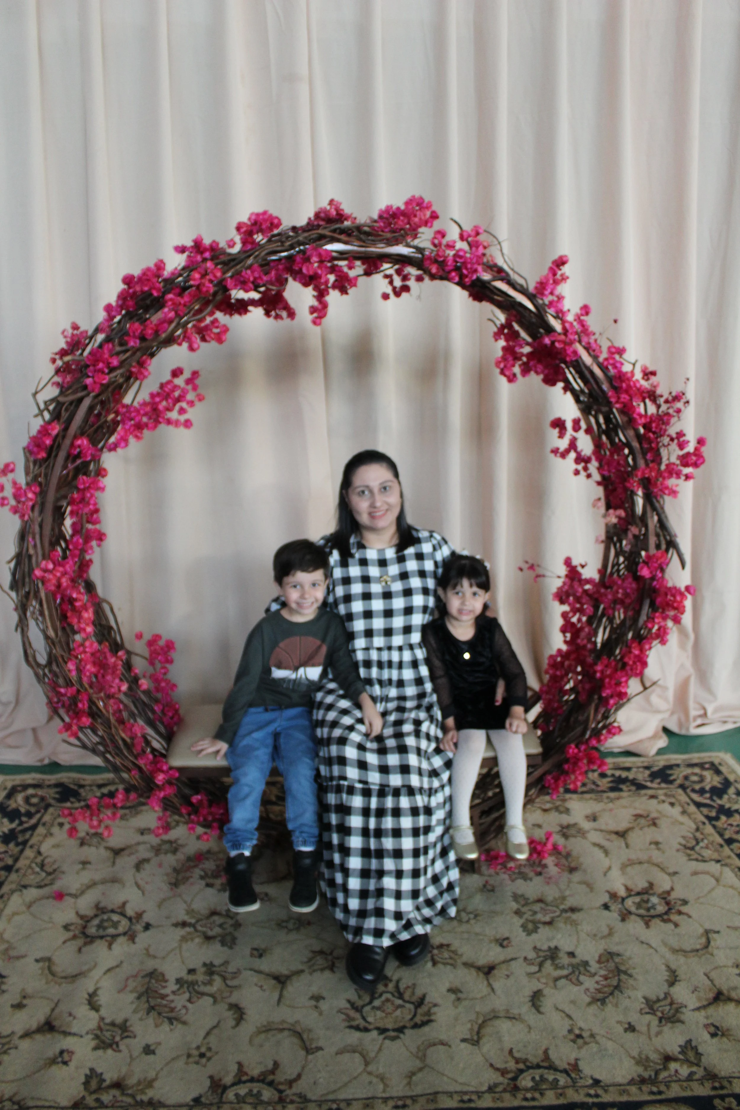 Dia das mães- O que é ser mãe? Fotos da Festa do dia das Mães 2023
