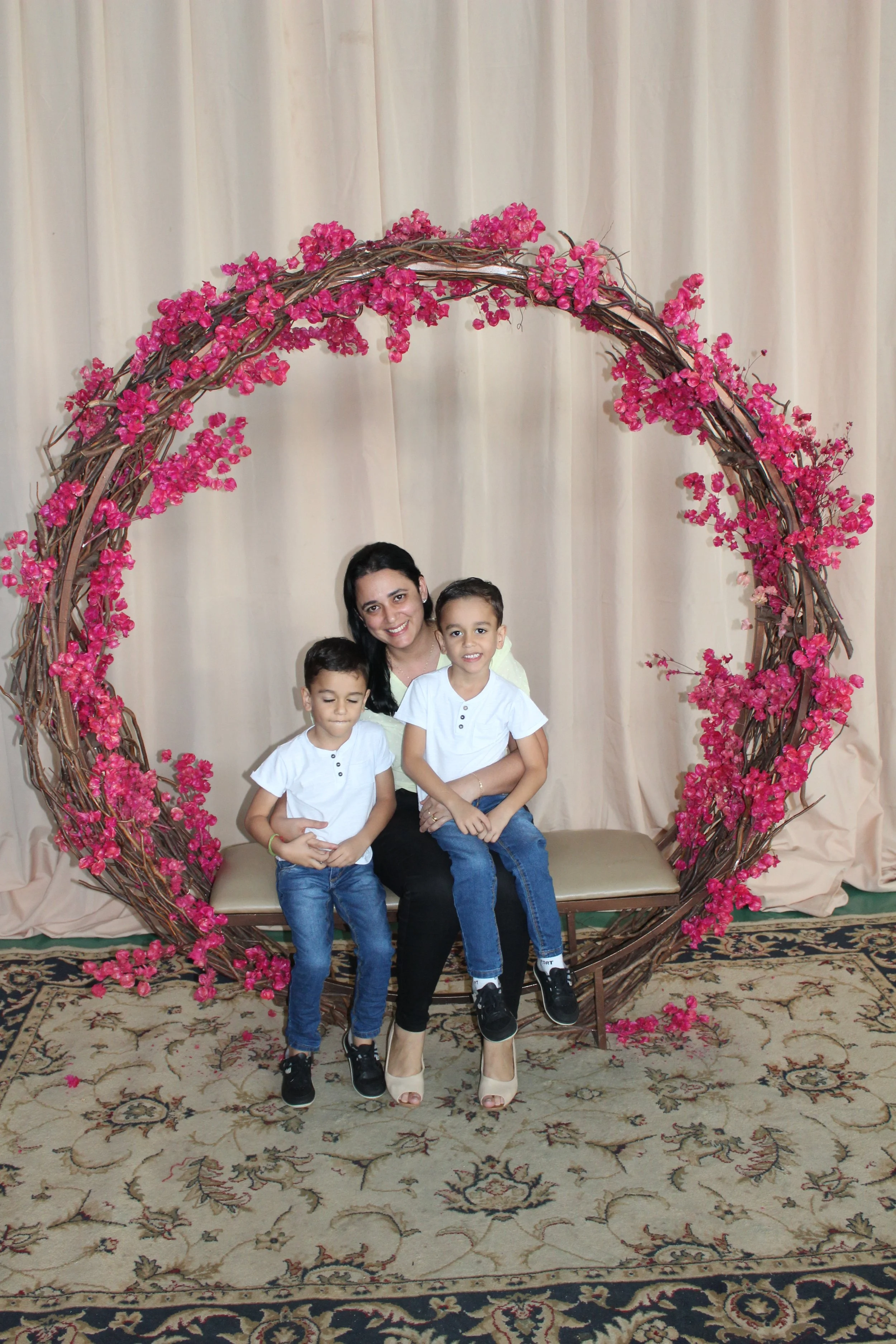 Dia das mães- O que é ser mãe? Fotos da Festa do dia das Mães 2023