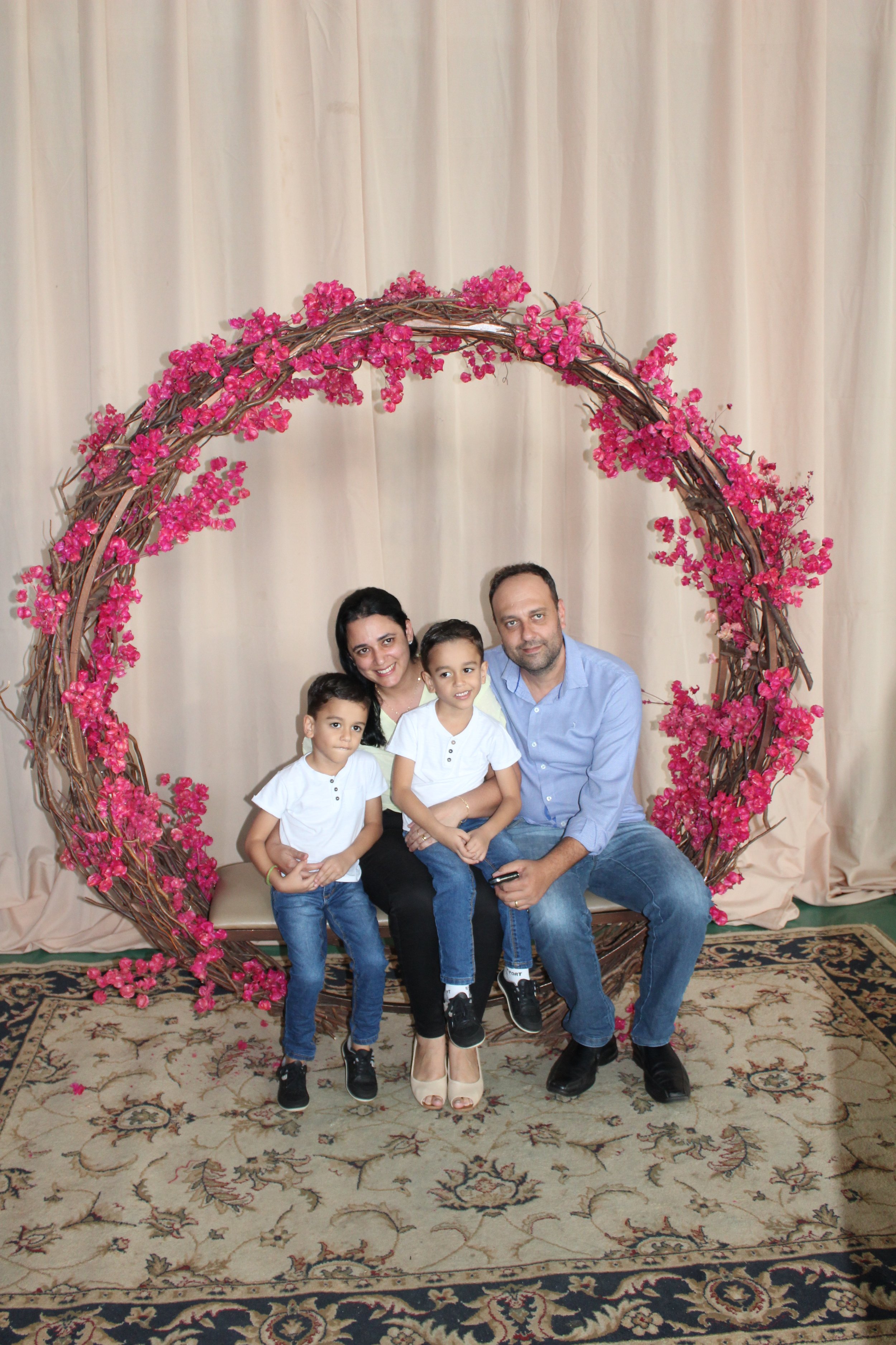 Dia das mães- O que é ser mãe? Fotos da Festa do dia das Mães 2023