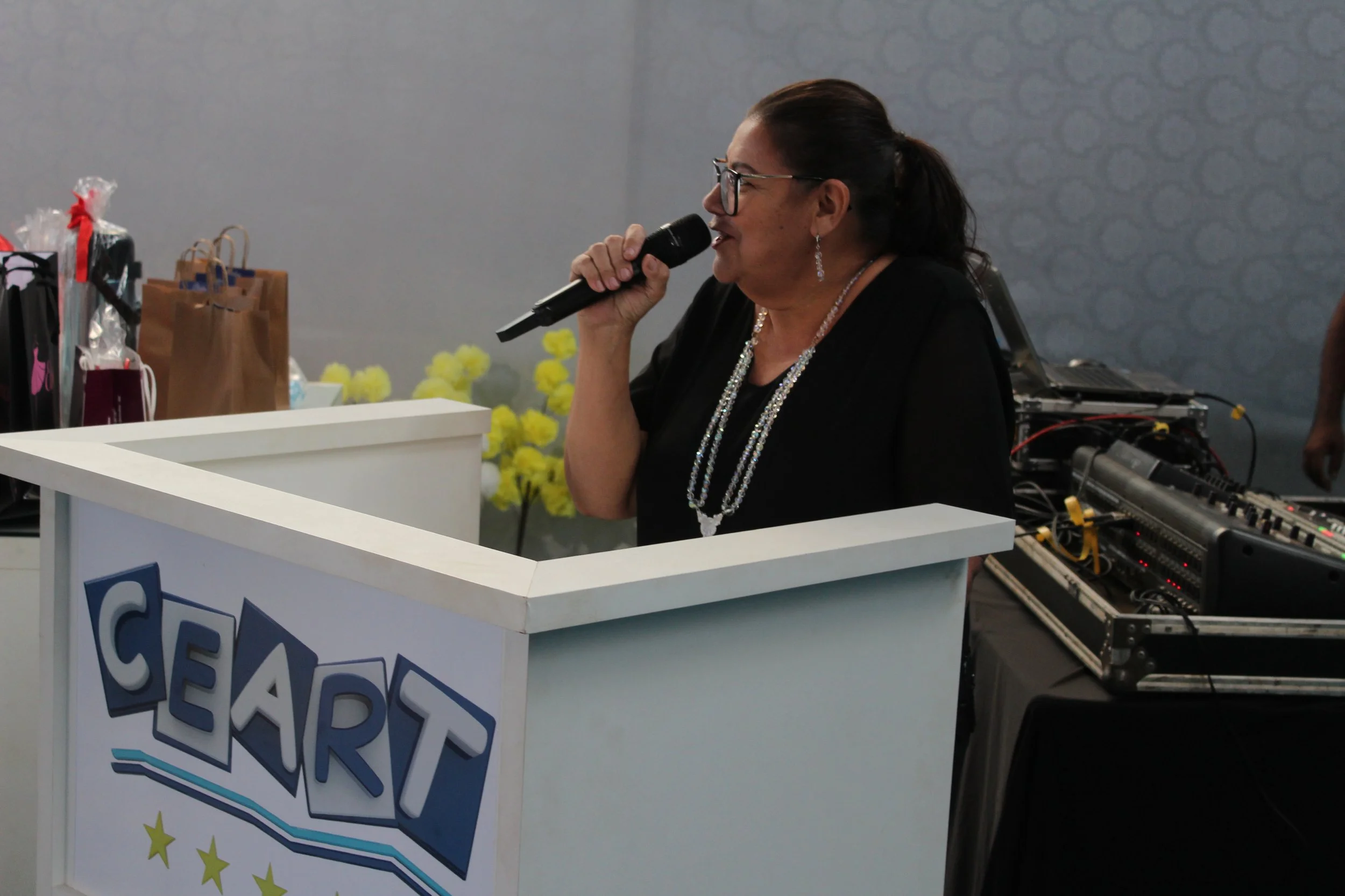 Dia das mães- O que é ser mãe? Fotos da Festa do dia das Mães 2023