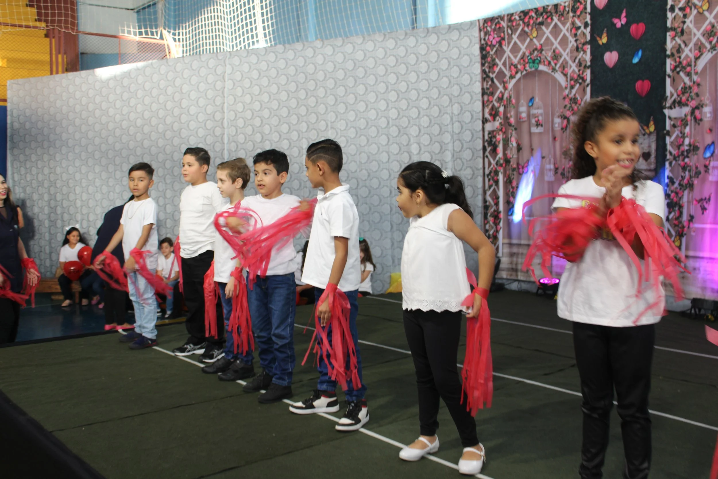 Dia das mães- O que é ser mãe? Fotos da Festa do dia das Mães 2023