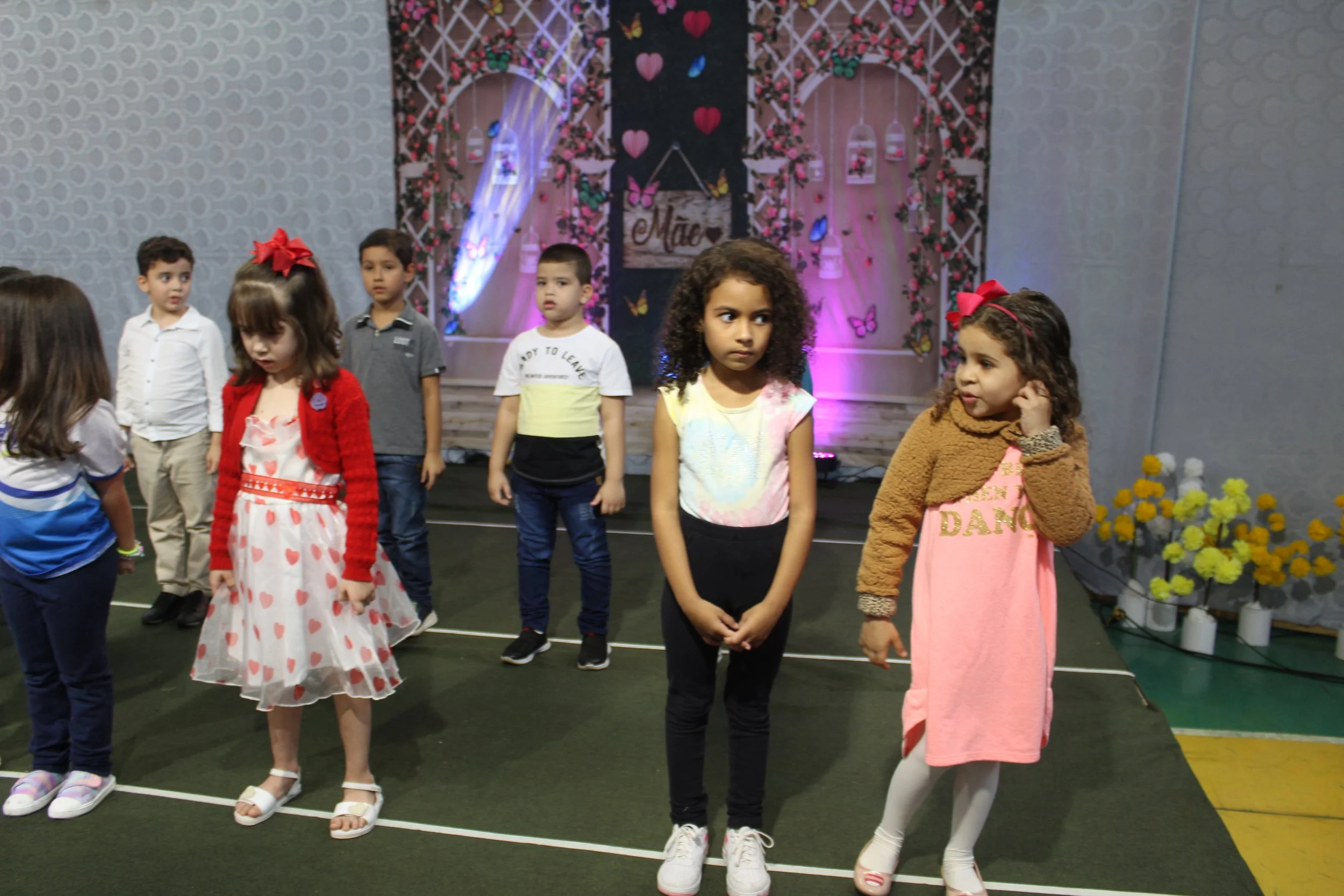 Dia das mães- O que é ser mãe? Fotos da Festa do dia das Mães 2023