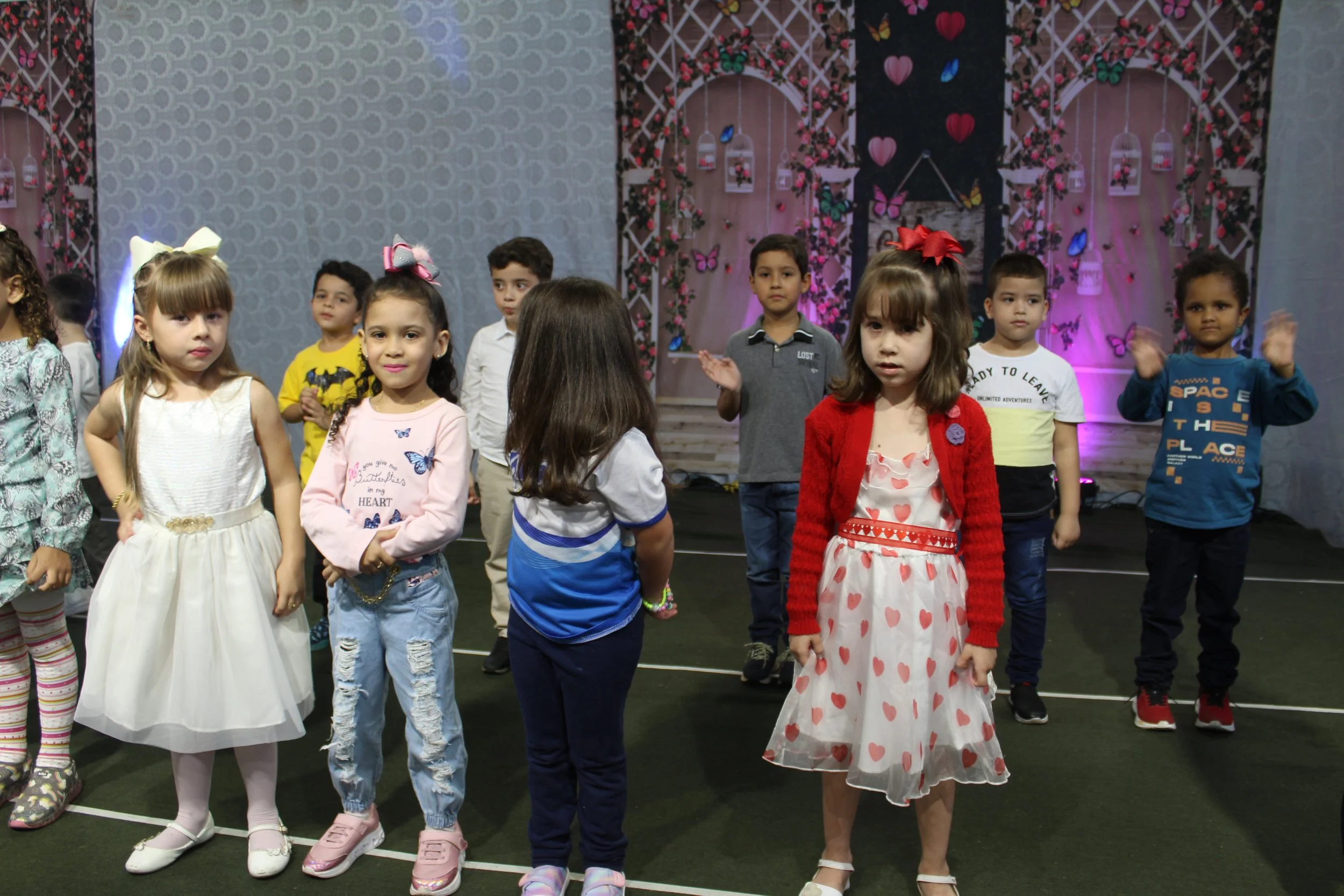 Dia das mães- O que é ser mãe? Fotos da Festa do dia das Mães 2023