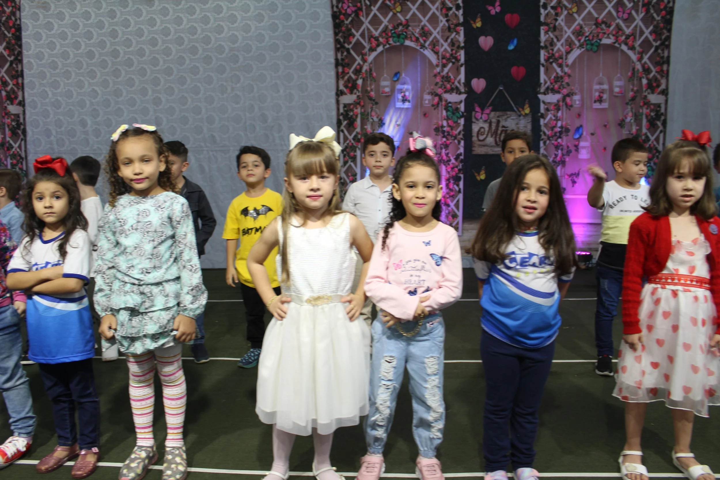 Dia das mães- O que é ser mãe? Fotos da Festa do dia das Mães 2023