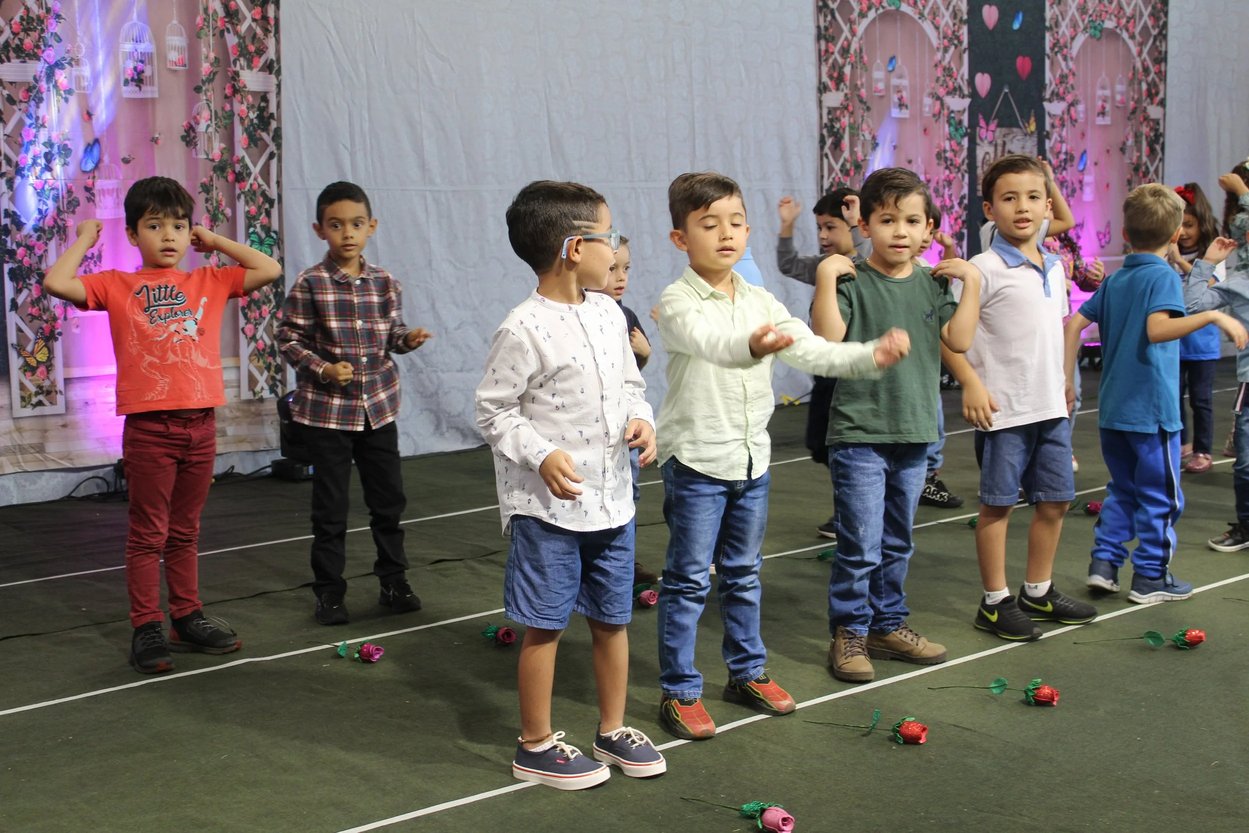 Dia das mães- O que é ser mãe? Fotos da Festa do dia das Mães 2023