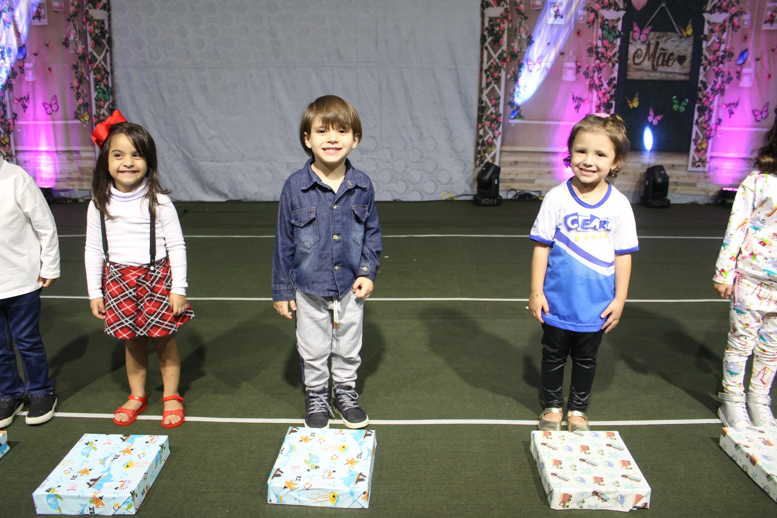 Dia das mães- O que é ser mãe? Fotos da Festa do dia das Mães 2023
