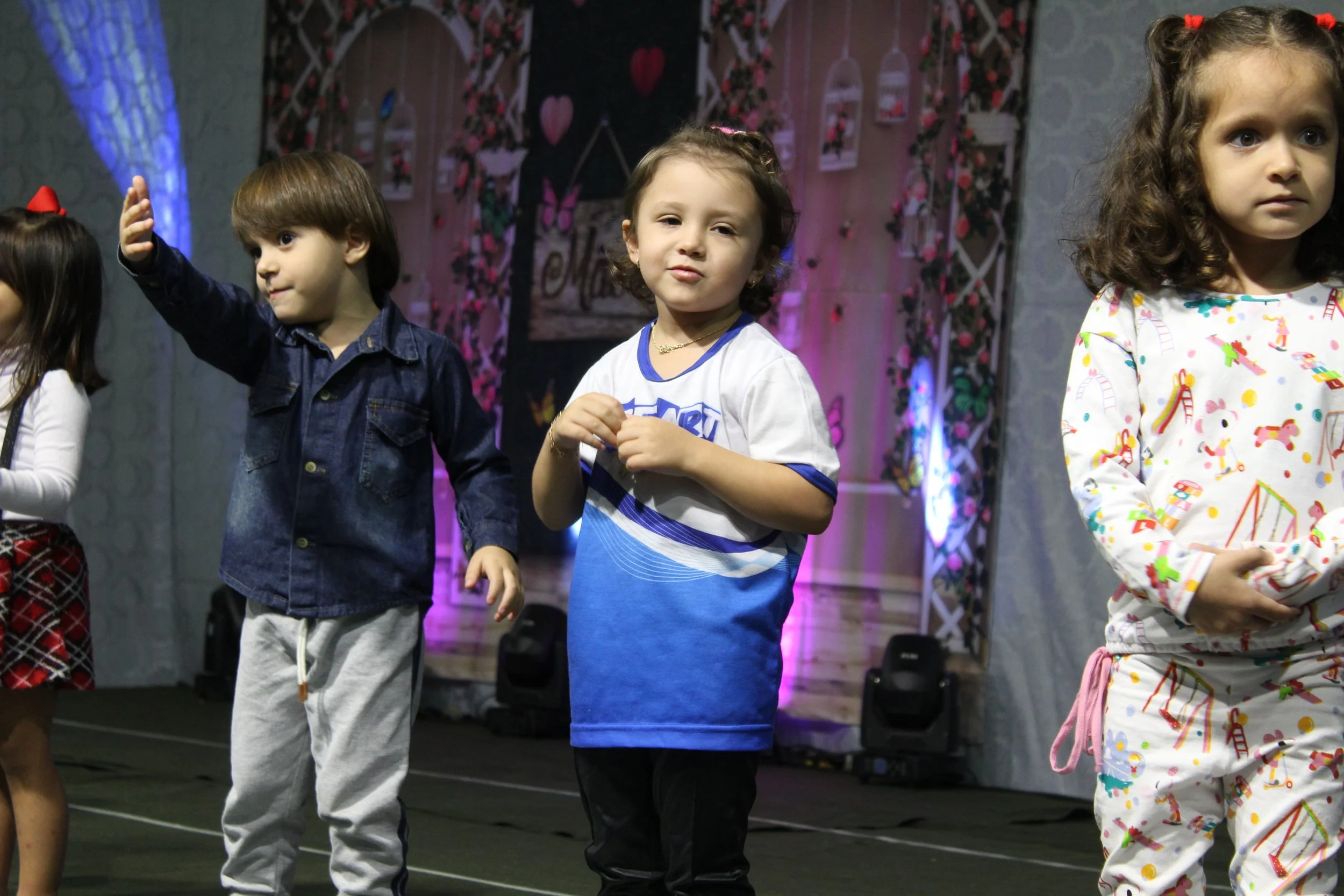 Dia das mães- O que é ser mãe? Fotos da Festa do dia das Mães 2023