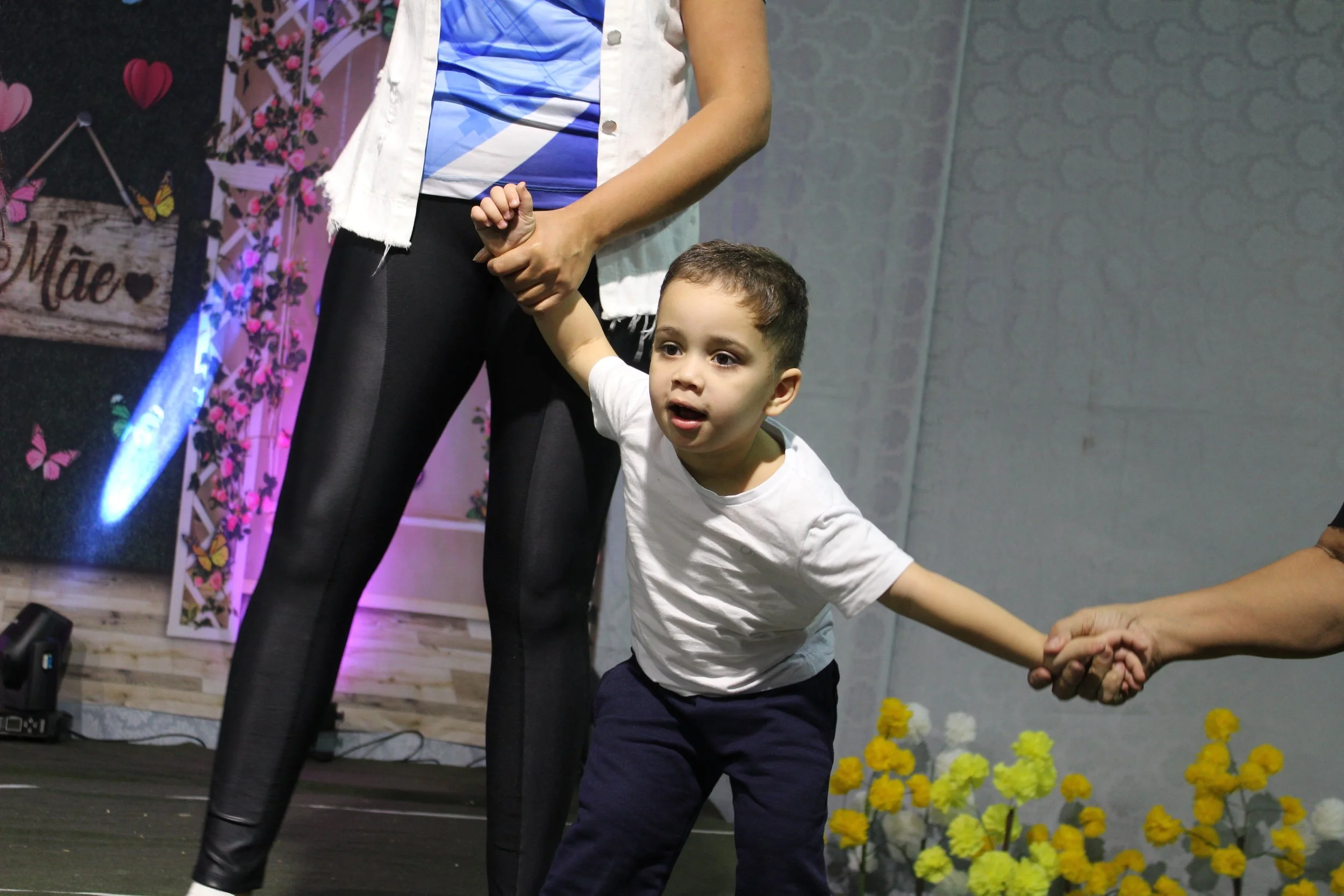 Dia das mães- O que é ser mãe? Fotos da Festa do dia das Mães 2023